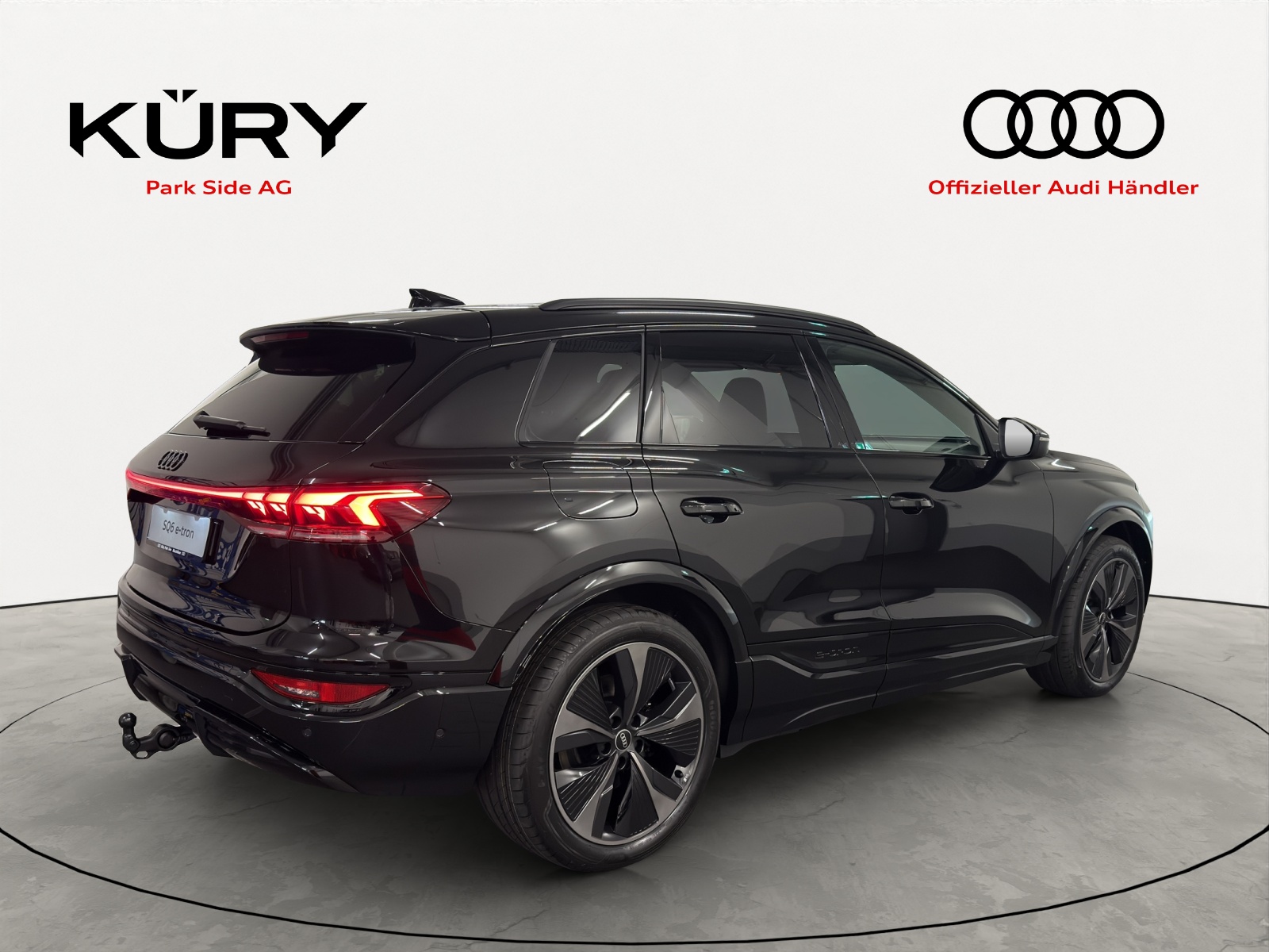 AUDI SQ6 SUV e-tron quattro-image-3