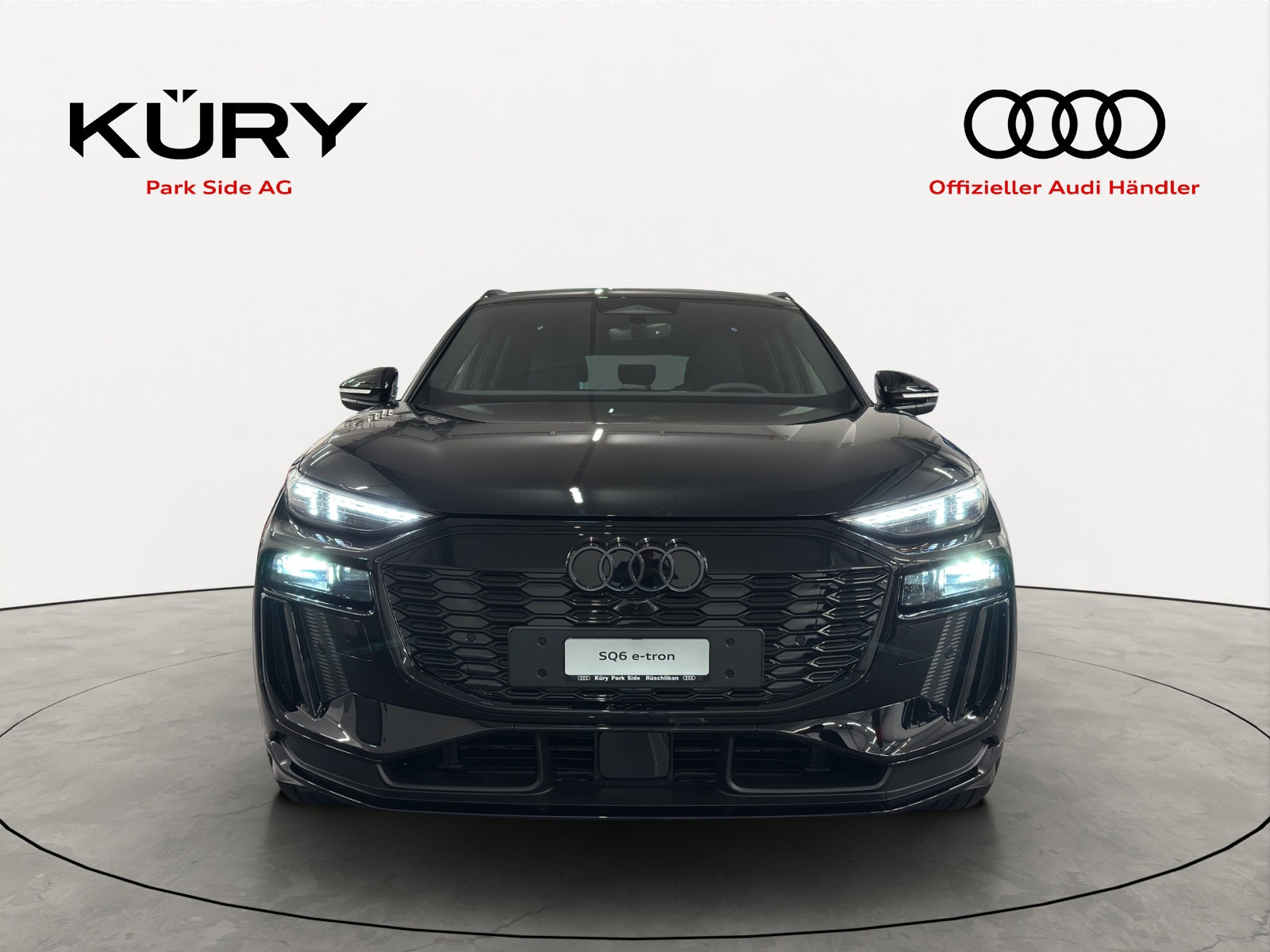 AUDI SQ6 SUV e-tron quattro-image-1