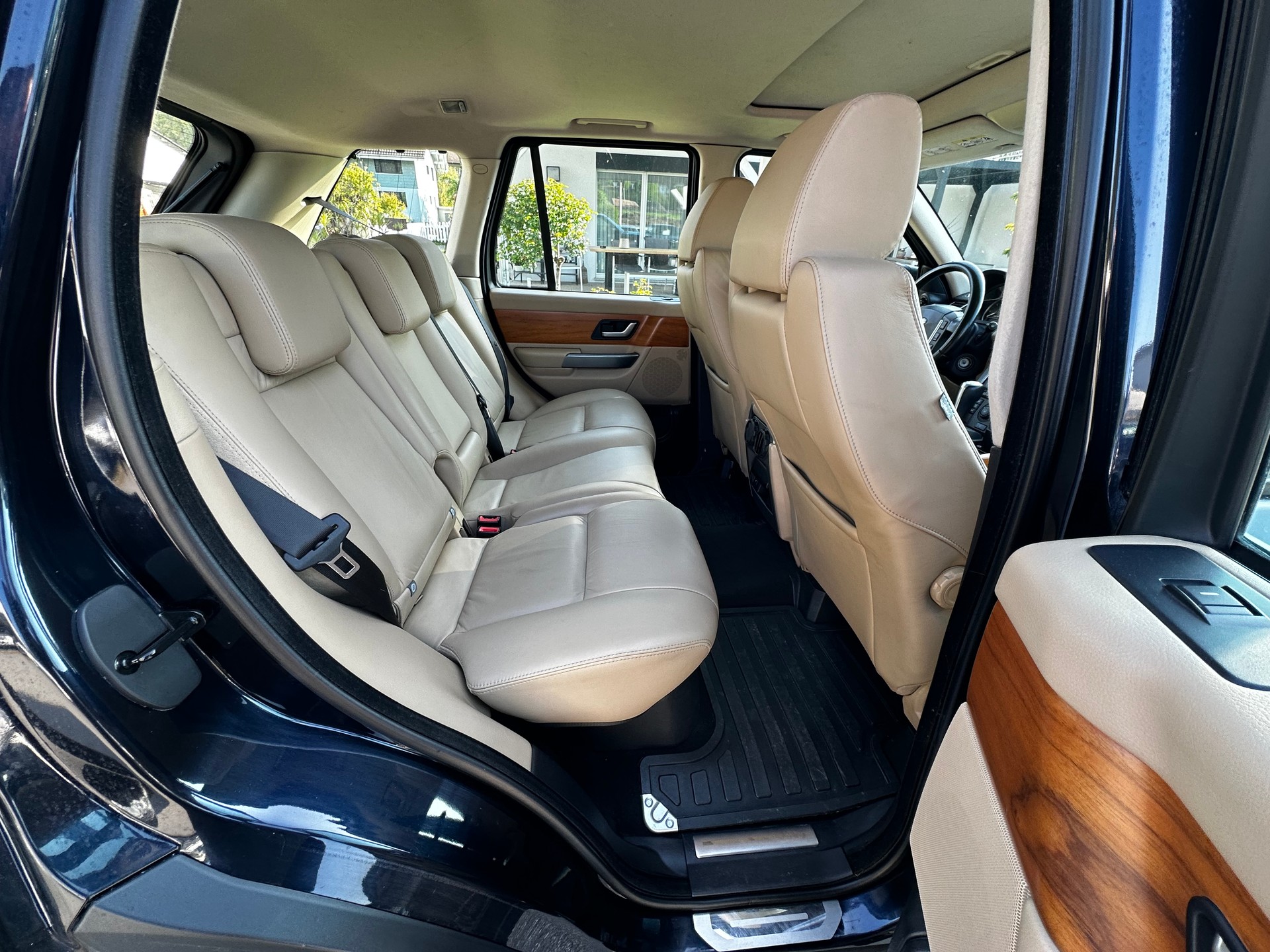 LAND ROVER Range Rover Sport 3.6 Td8 HSE Automatic-image-11