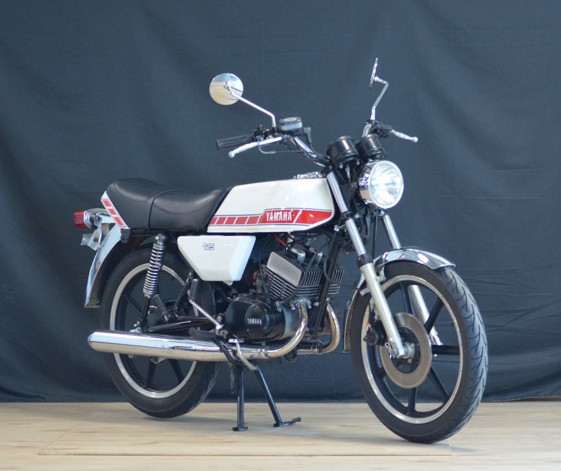 YAMAHA RD 125-image-0