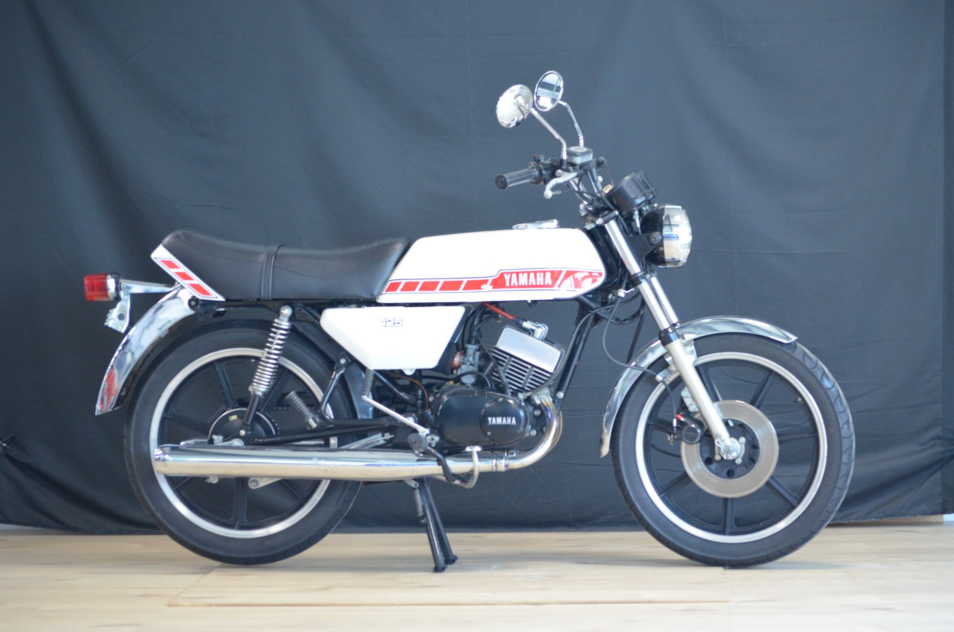 YAMAHA RD 125-image-3
