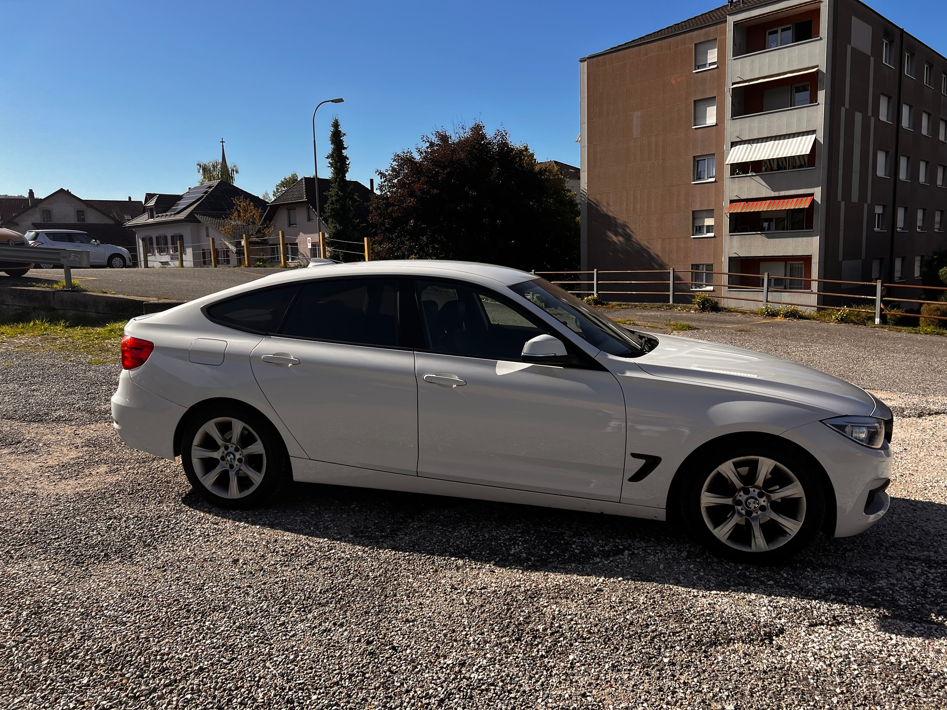 BMW 320d GT xDrive Steptronic-image-4