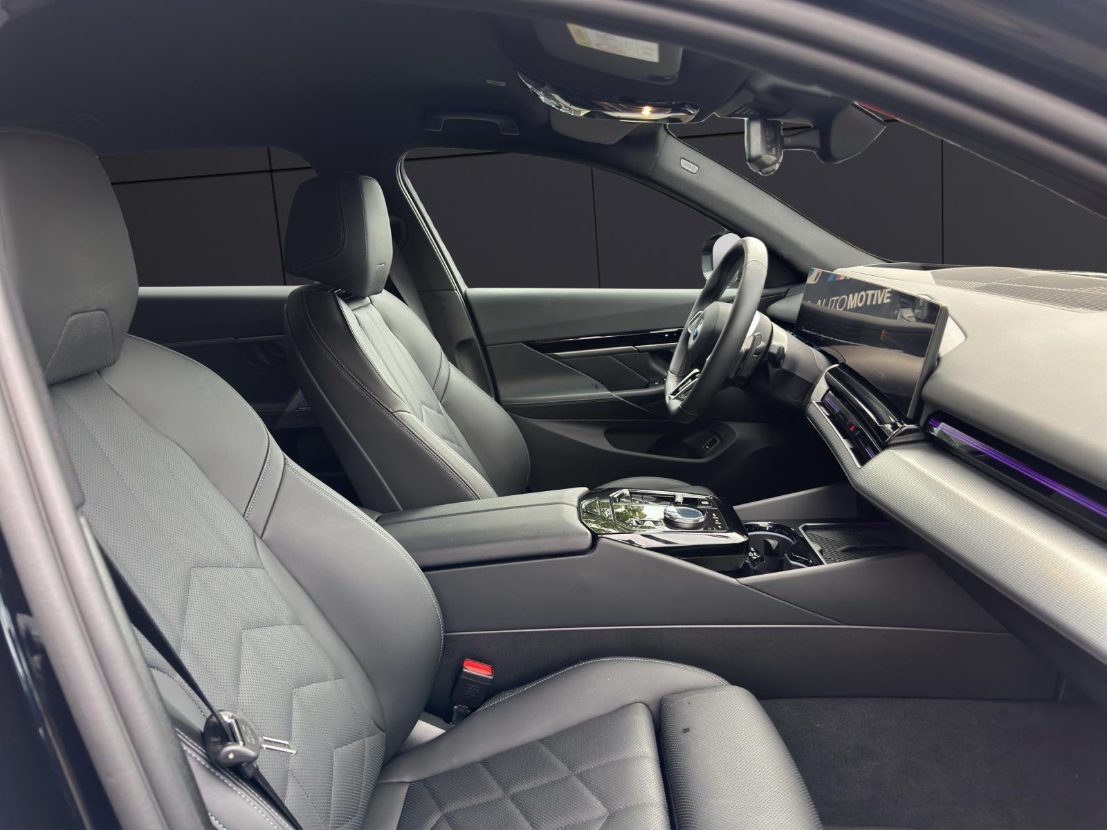 BMW 520d xDrive Touring M Sport/Attraktiven Leasingzinssatz ab 1.9 % bei Abschluss eine BMW Fahrzeugversicherung-image-10