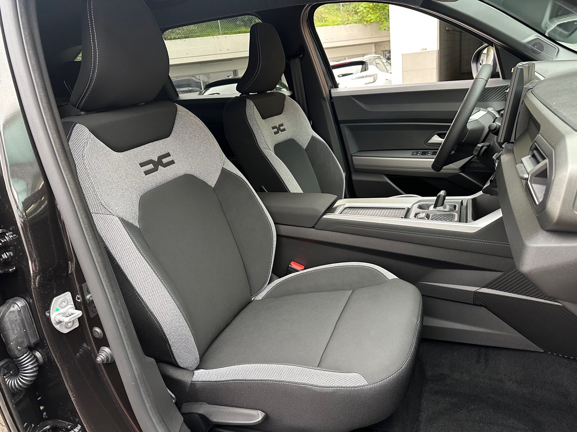 DACIA Bigster HEV 155 Journey-image-7
