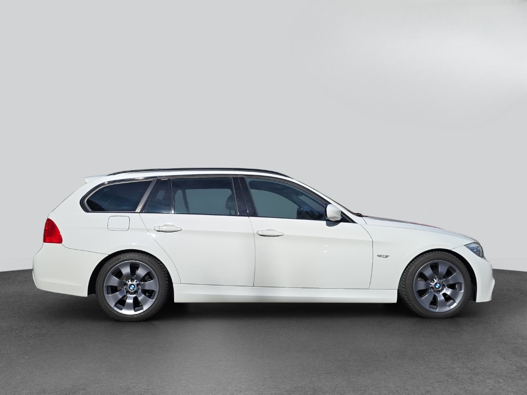 BMW 325i Touring Steptronic-image-4