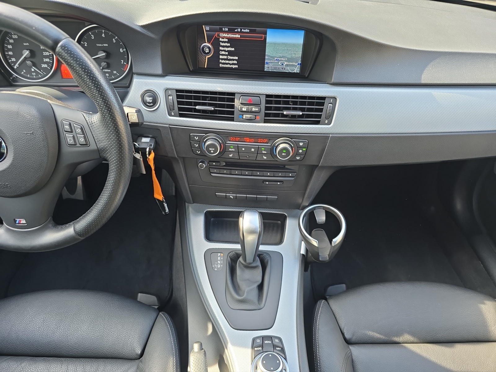 BMW 325i Touring Steptronic-image-11