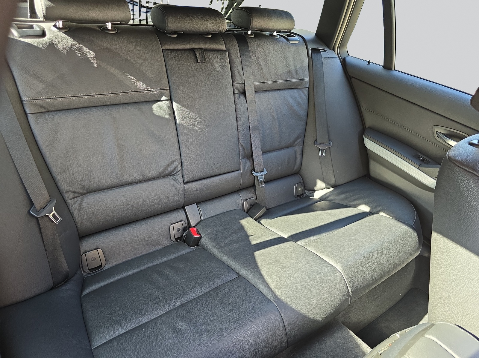 BMW 325i Touring Steptronic-image-16