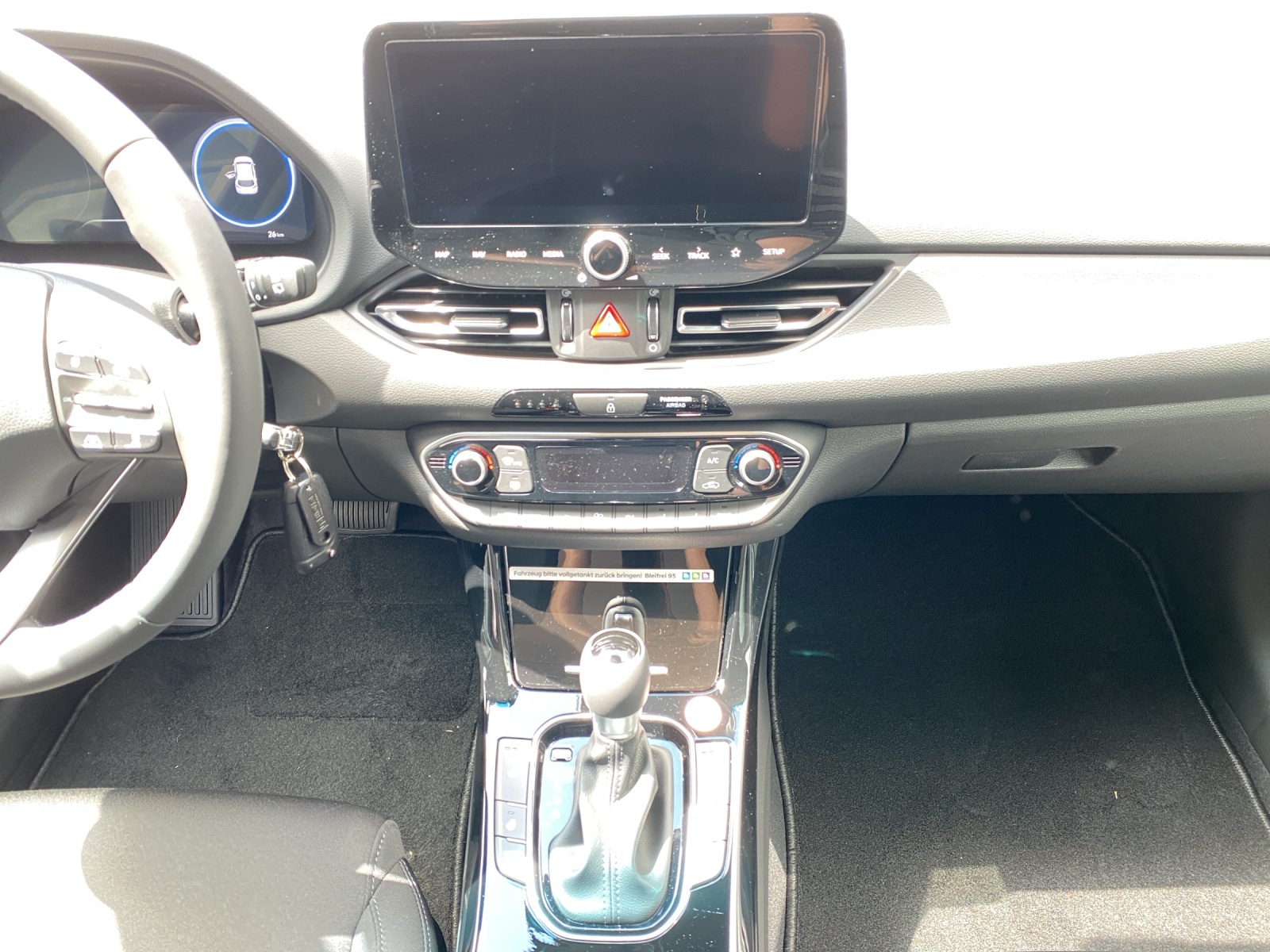 HYUNDAI i30 Wagon 1.5 T-GDi Amplia-image-13