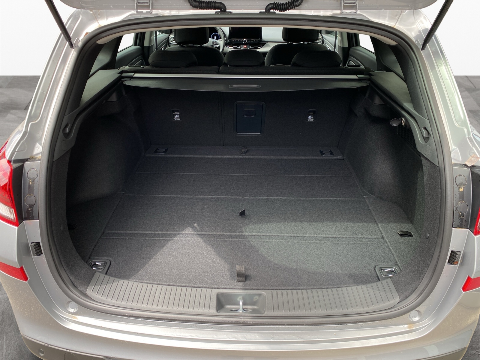 HYUNDAI i30 Wagon 1.5 T-GDi Amplia-image-15