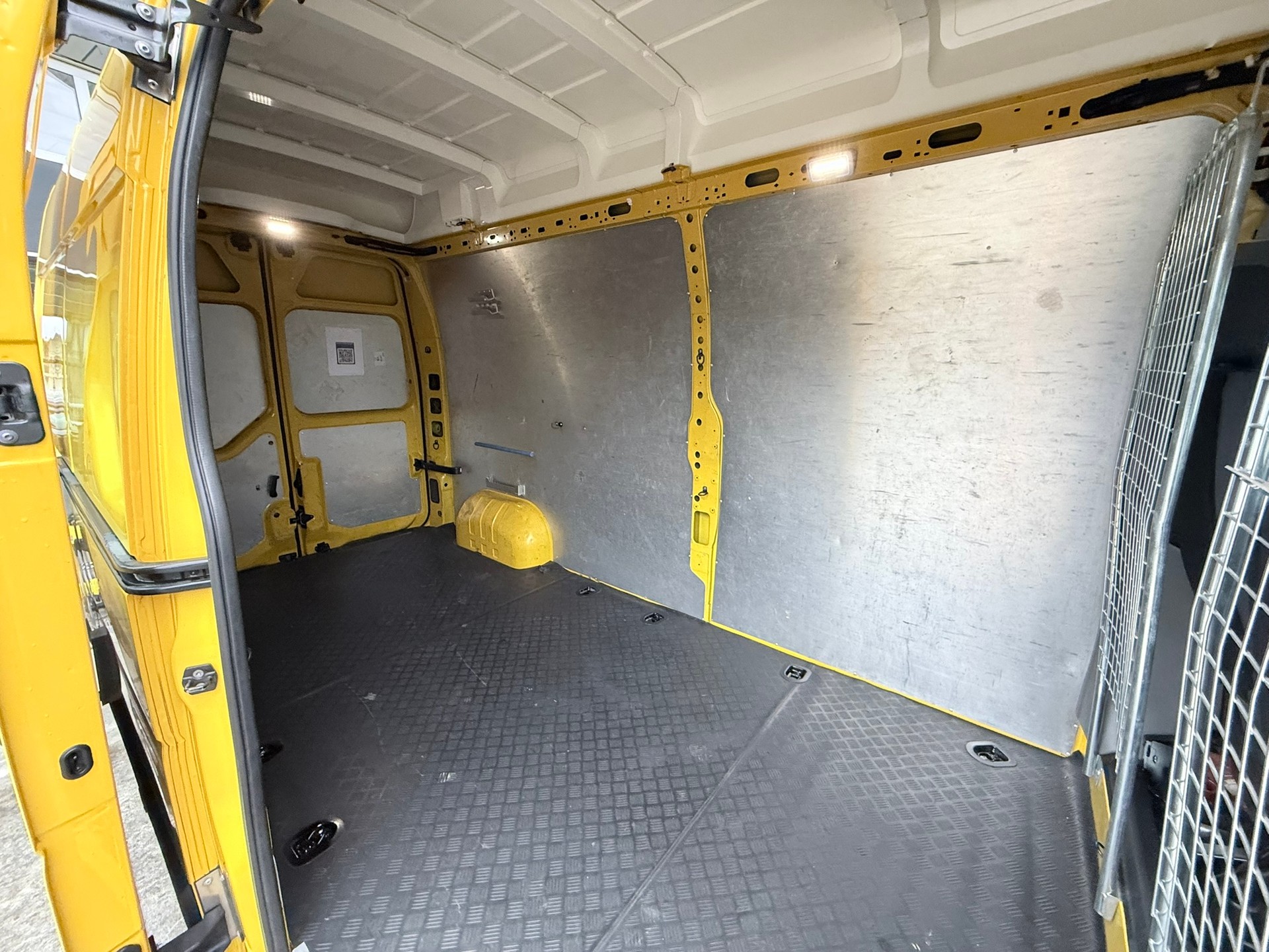 RENAULT Master T35 2.3dCi 135 L3H3-image-12