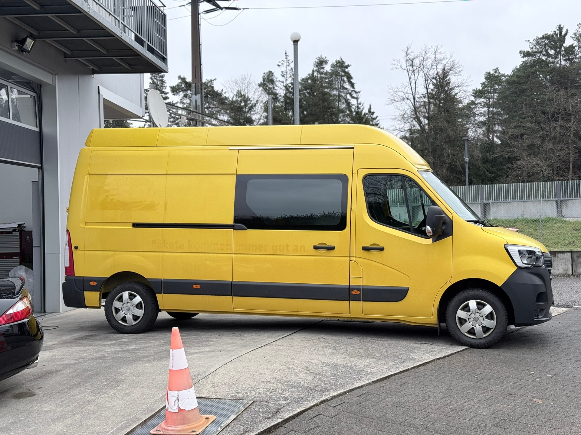 RENAULT Master T35 2.3dCi 135 L3H3-image-3