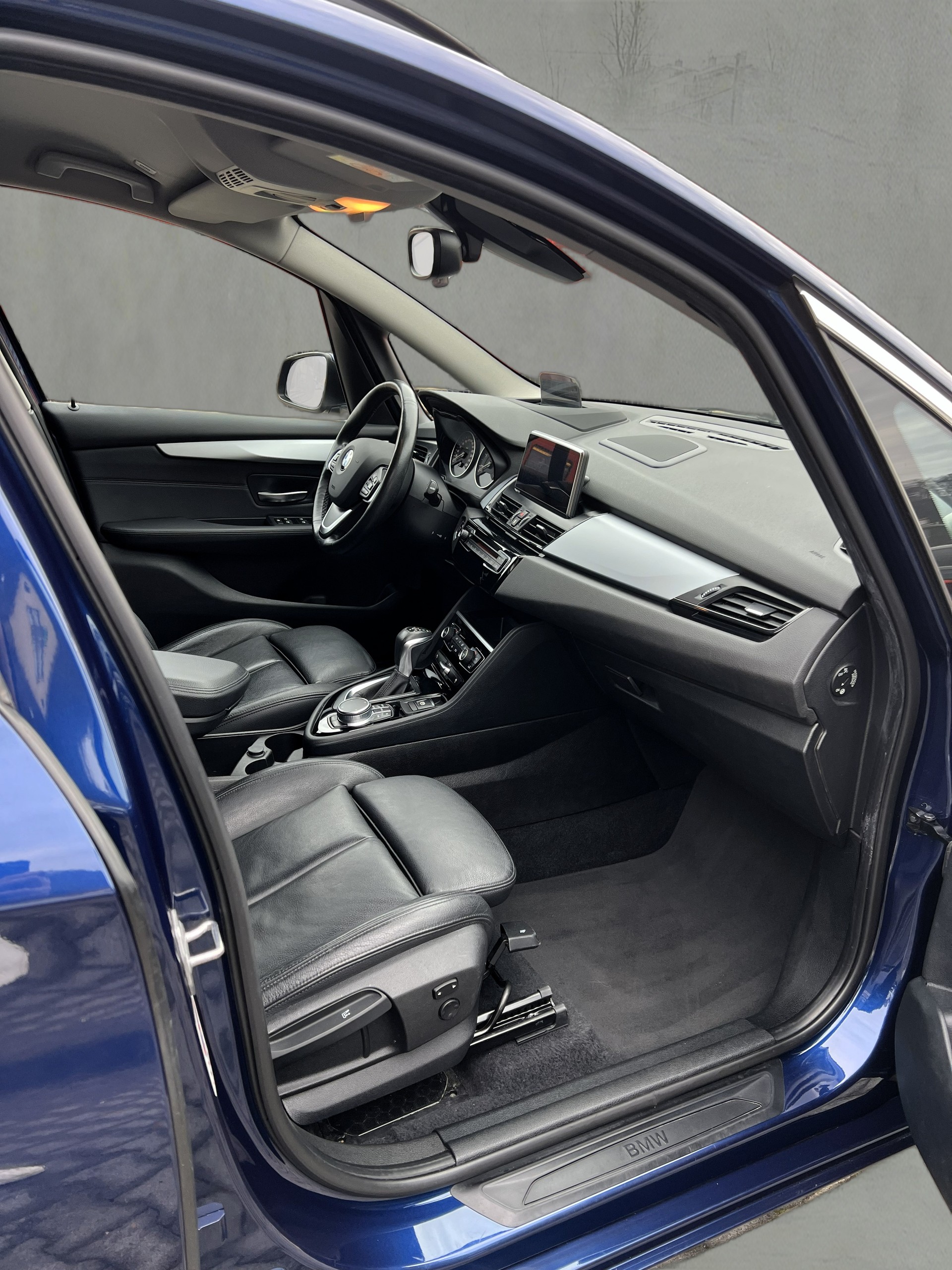 BMW 220d xDrive Gran Tourer 7-Plätzer-image-15