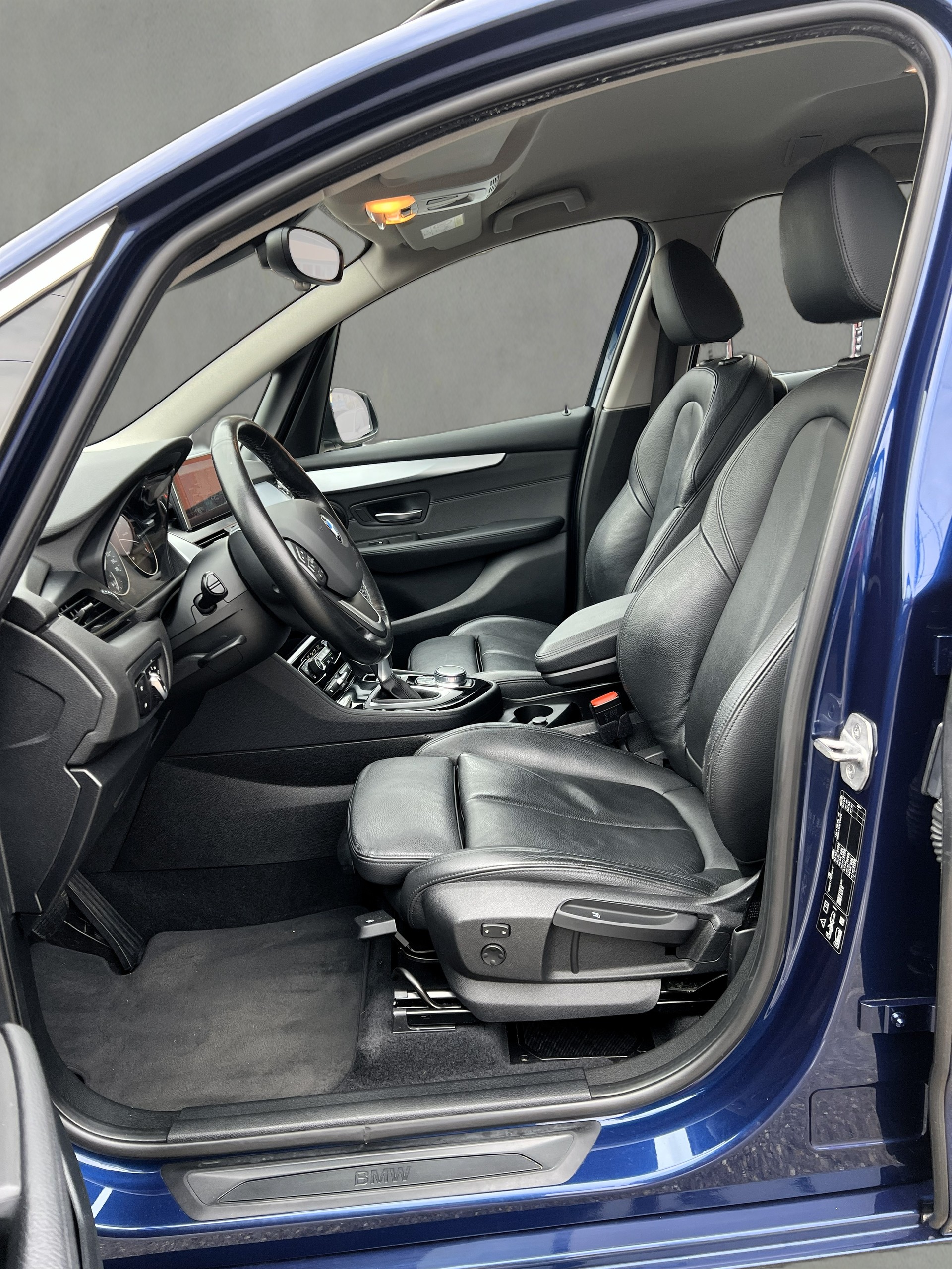 BMW 220d xDrive Gran Tourer 7-Plätzer-image-19