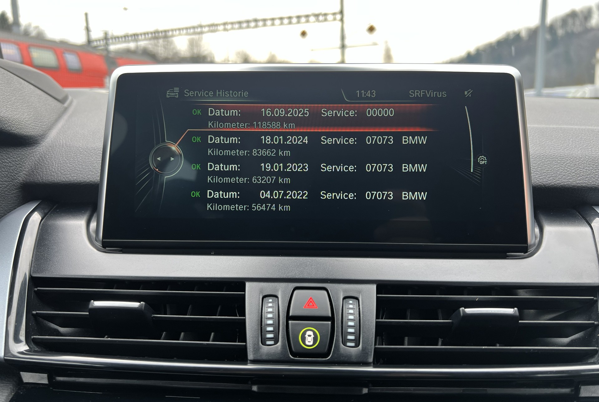 BMW 220d xDrive Gran Tourer 7-Plätzer-image-24