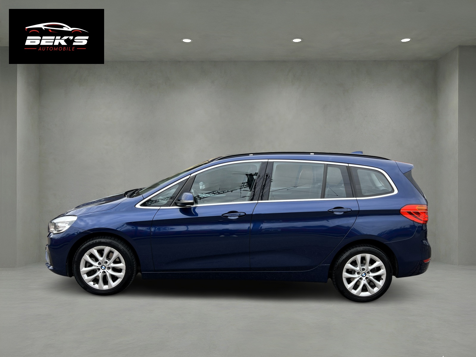 BMW 220d xDrive Gran Tourer 7-Plätzer-image-1