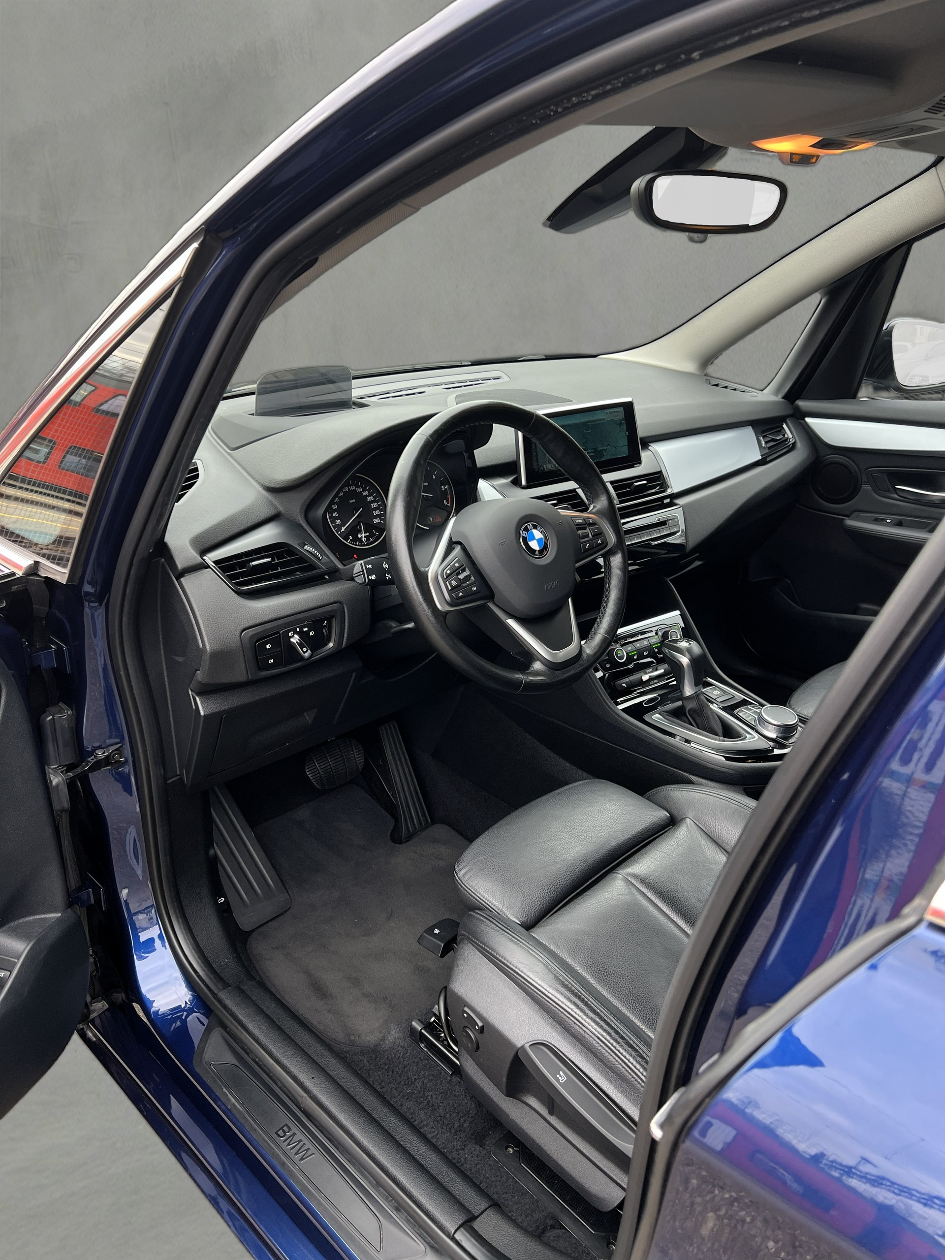 BMW 220d xDrive Gran Tourer 7-Plätzer-image-17