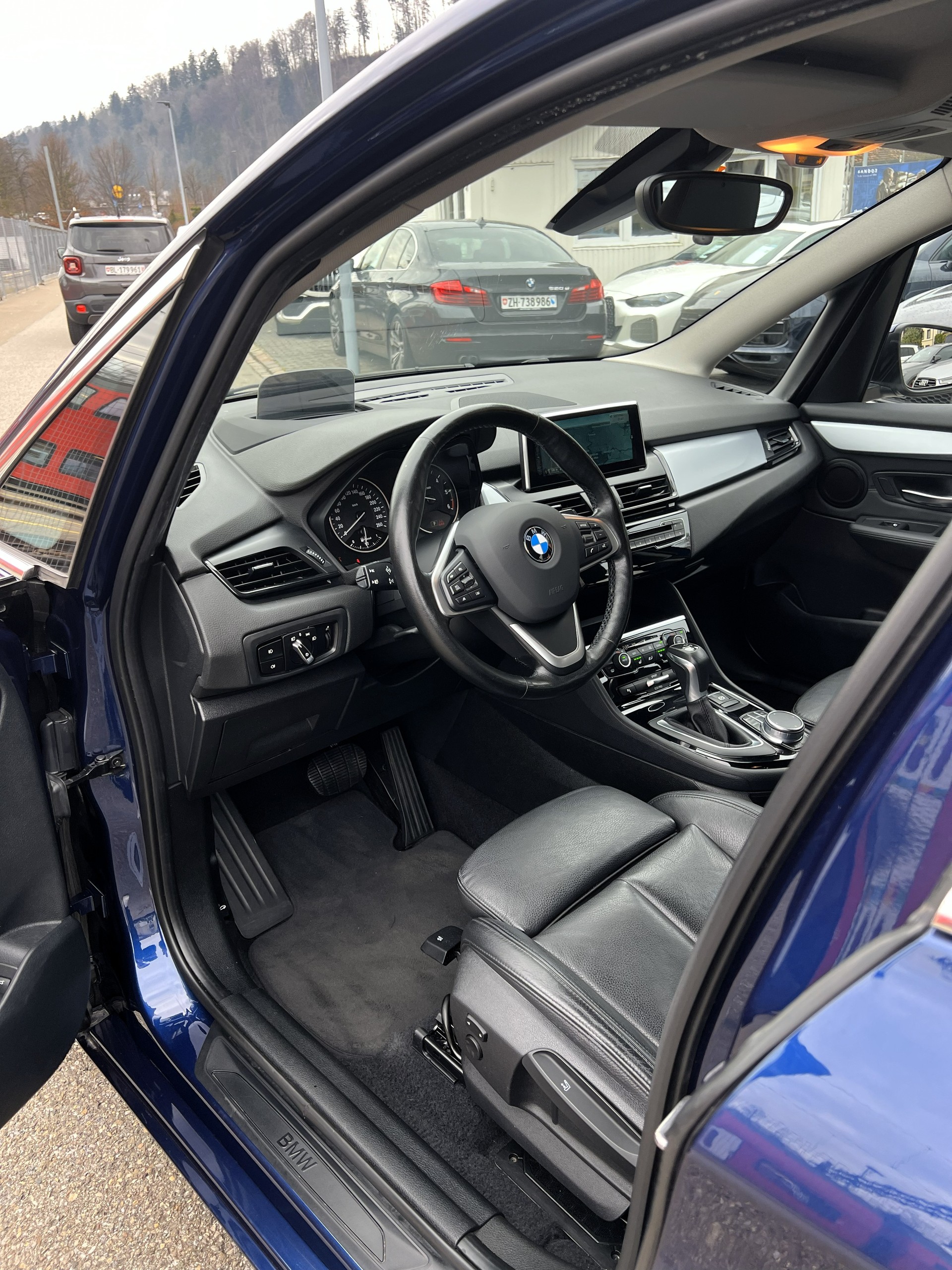 BMW 220d xDrive Gran Tourer 7-Plätzer-image-17