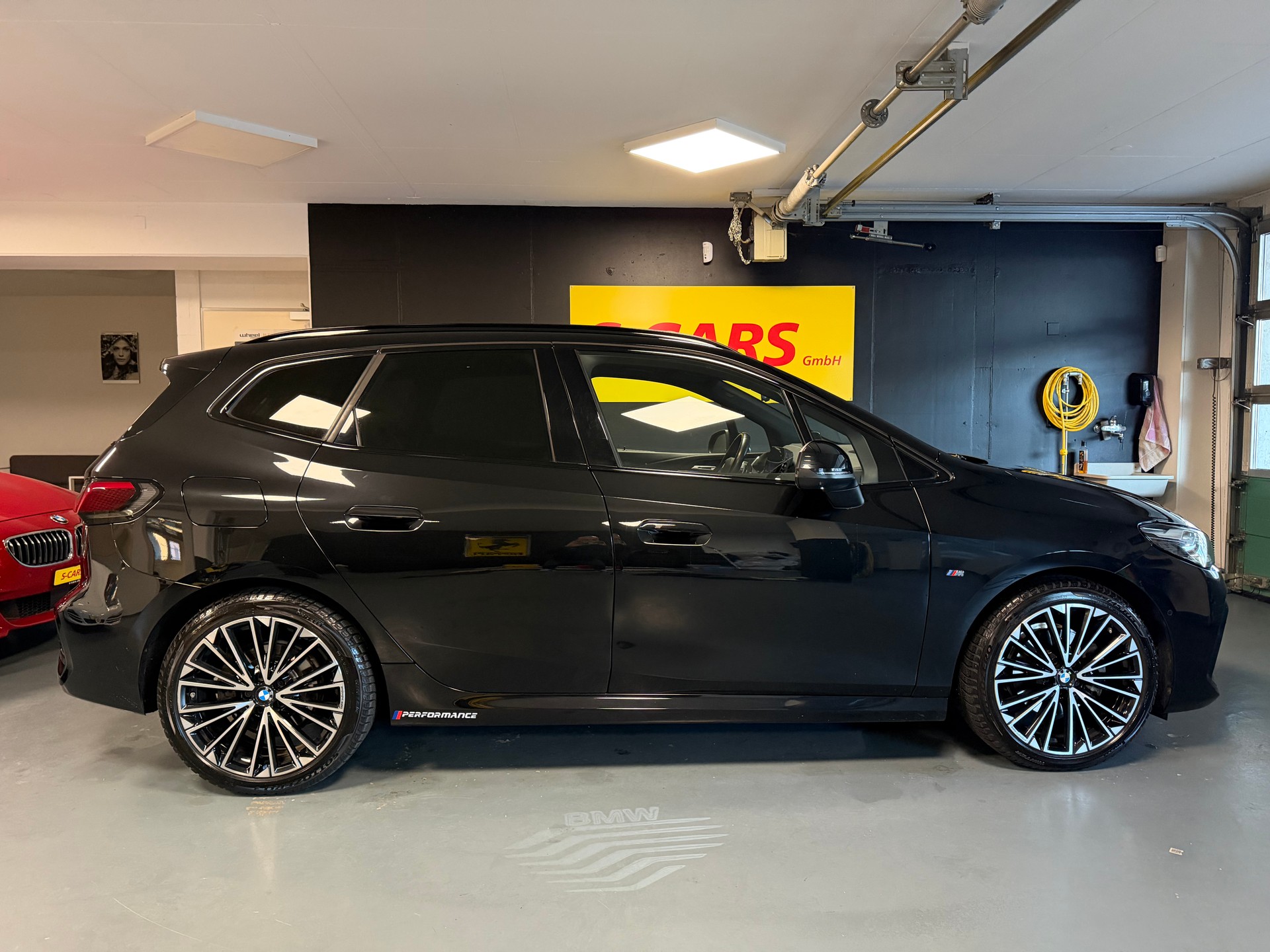 BMW 220i Active Tourer M Sport DKG-image-7