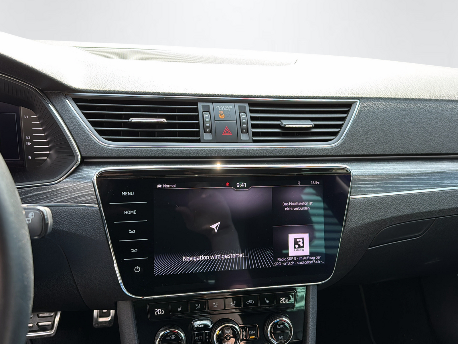 SKODA SUPERB COMBI 2.0 TSI STYLE DSG-image-10