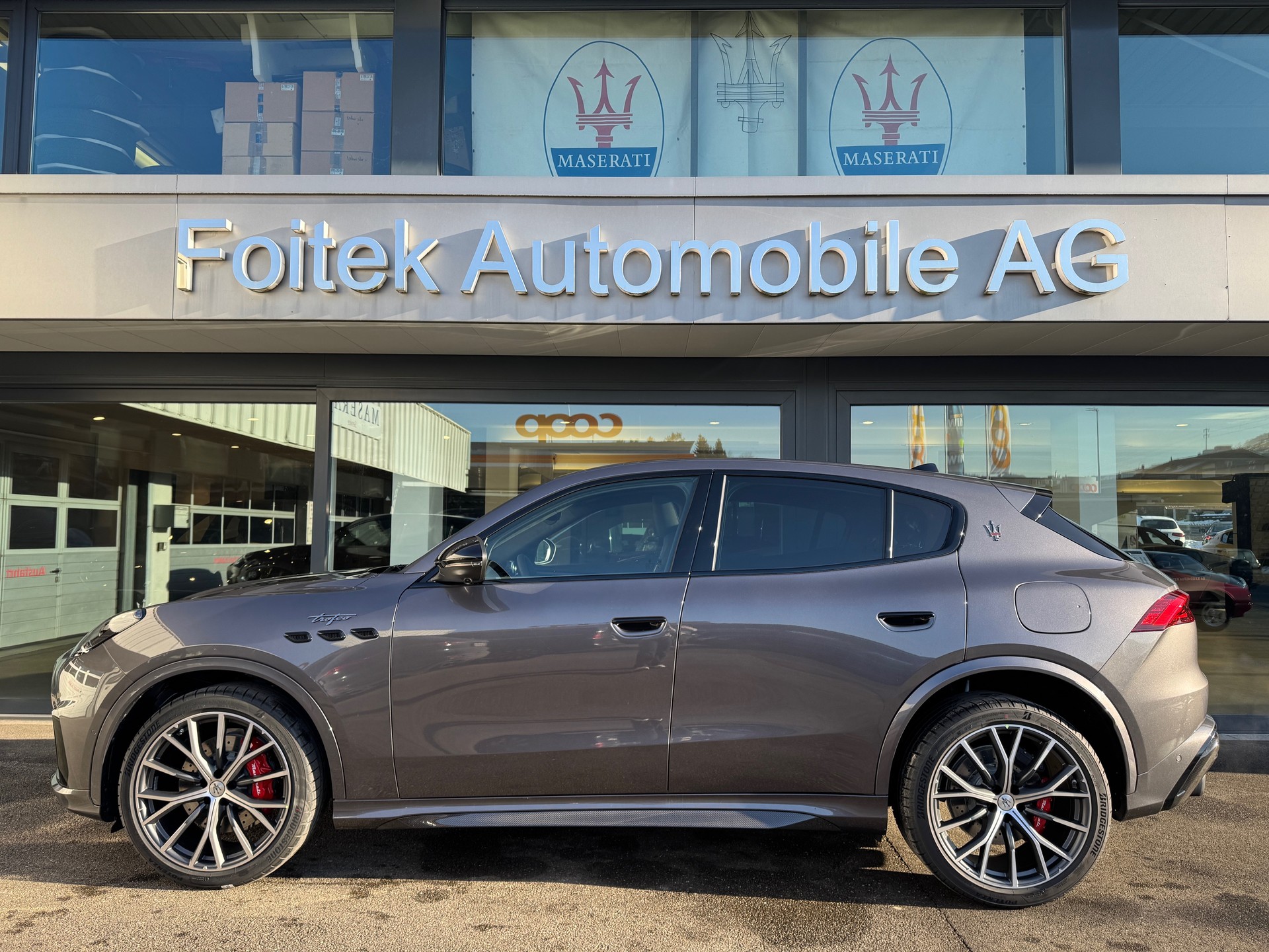 MASERATI Grecale 3.0 Trofeo-image-1
