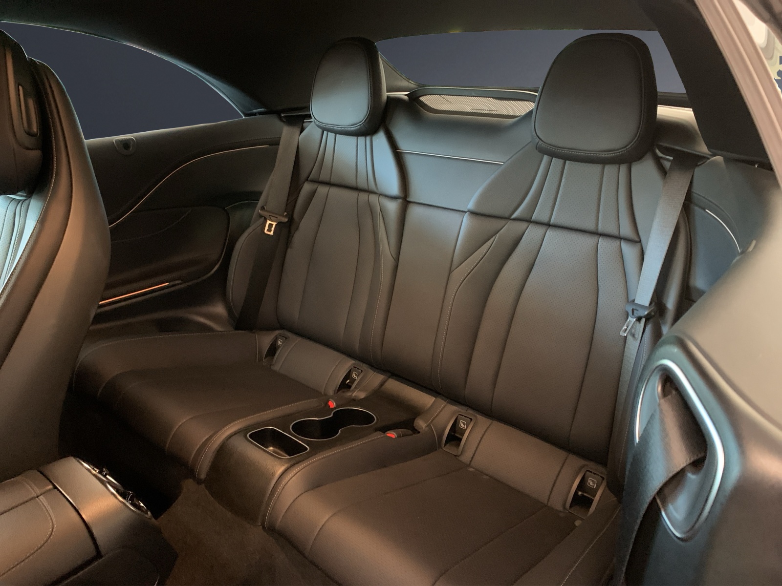MERCEDES-BENZ CLE 300 Cabrio 4Matic 9G-Tronic-image-10