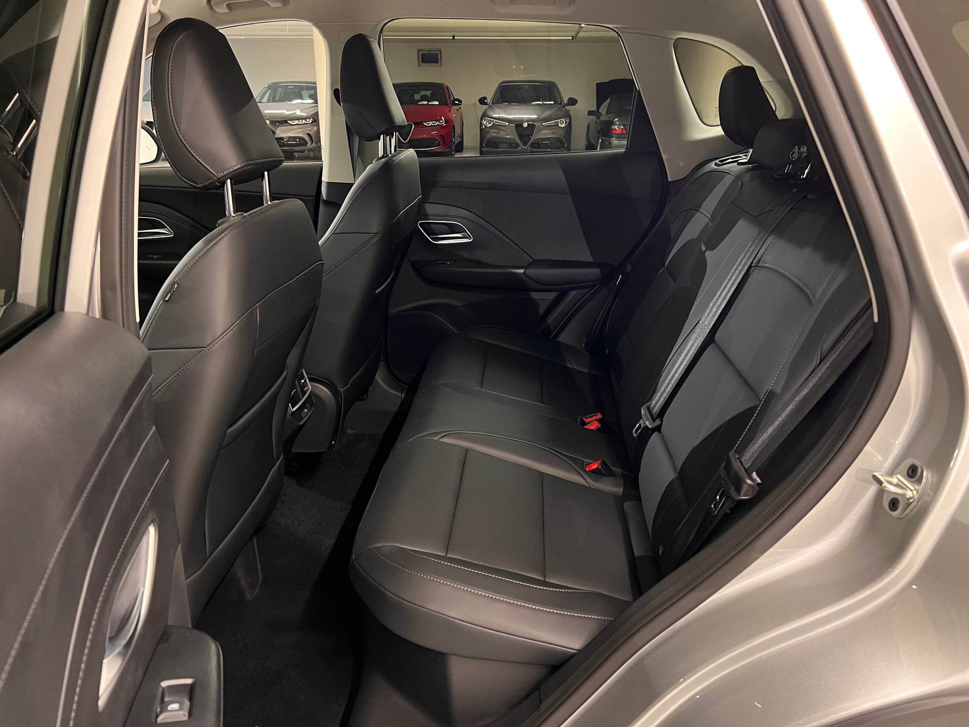 MG ZS 1.5 Hybrid+ Luxury-image-7