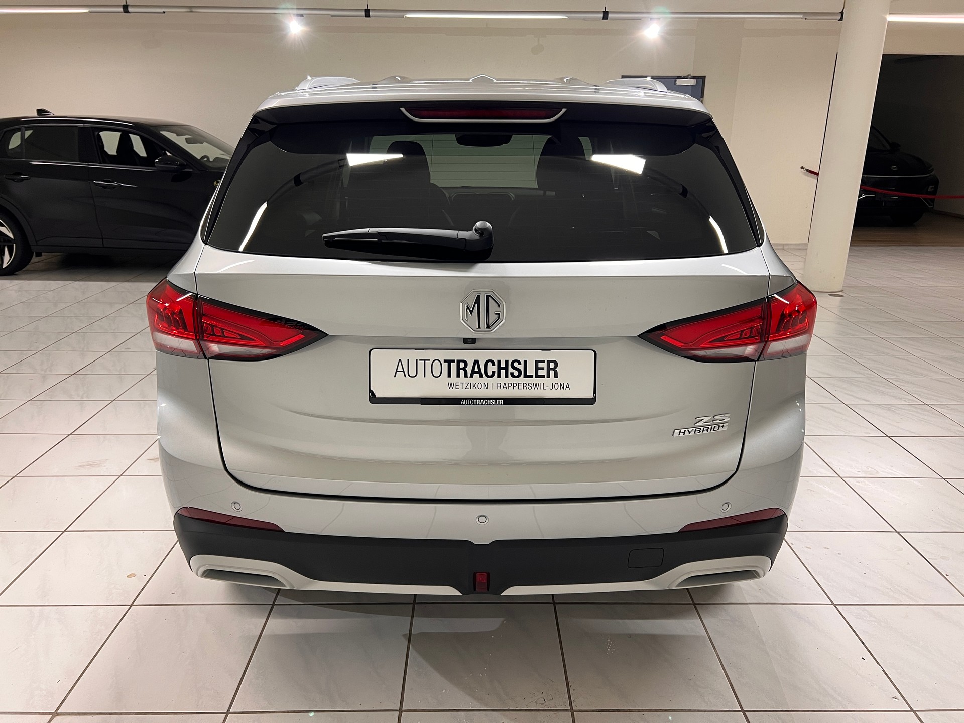 MG ZS 1.5 Hybrid+ Luxury-image-4