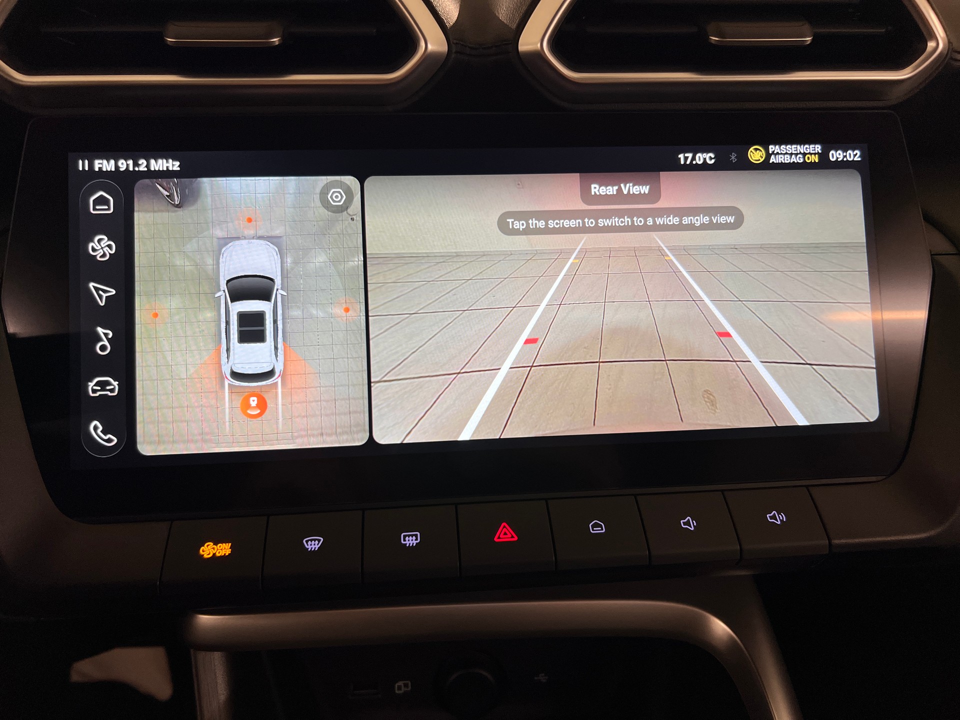 MG ZS 1.5 Hybrid+ Luxury-image-11