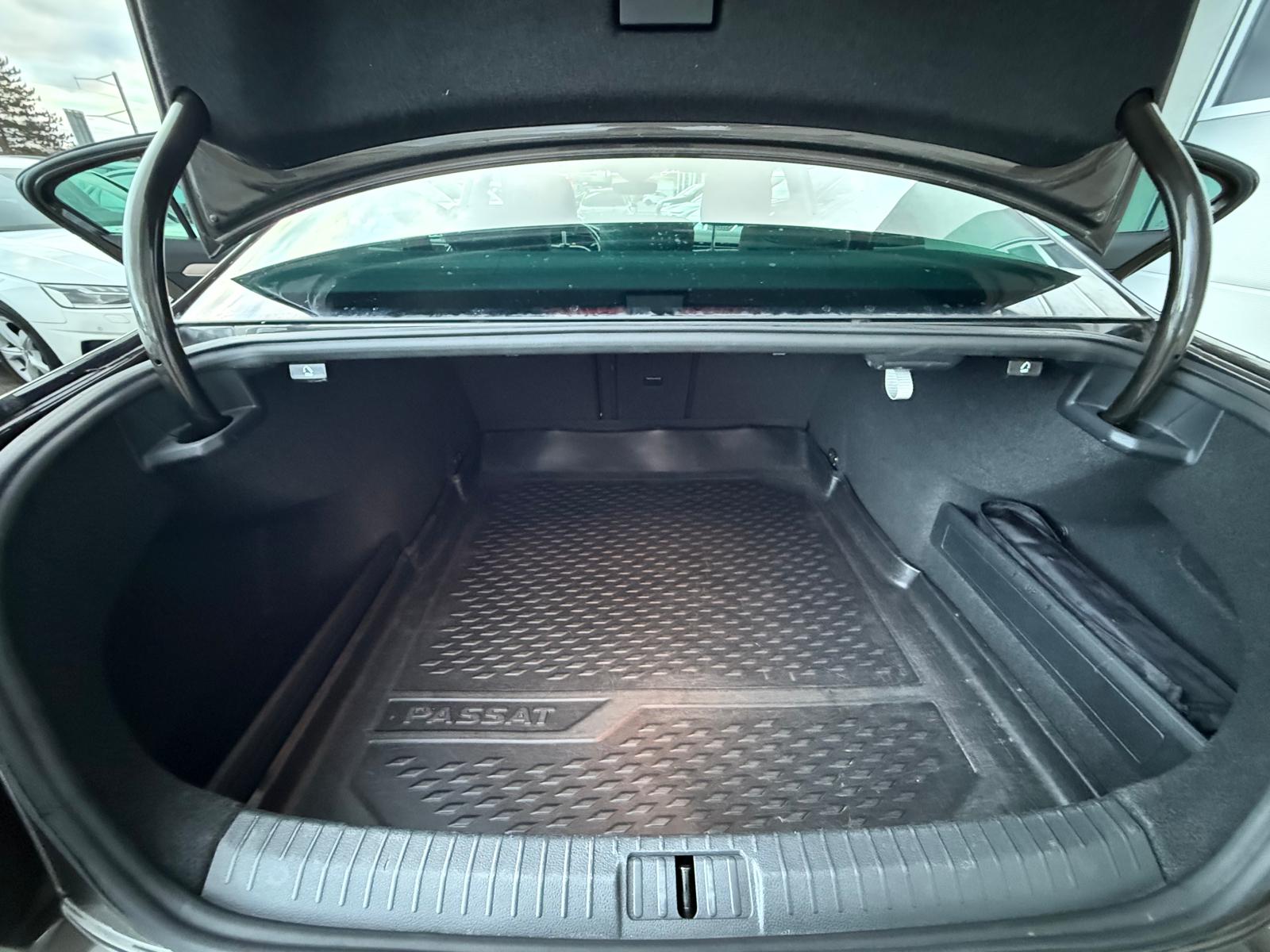 VW Passat 2.0 TSI BMT Highline DSG-image-11