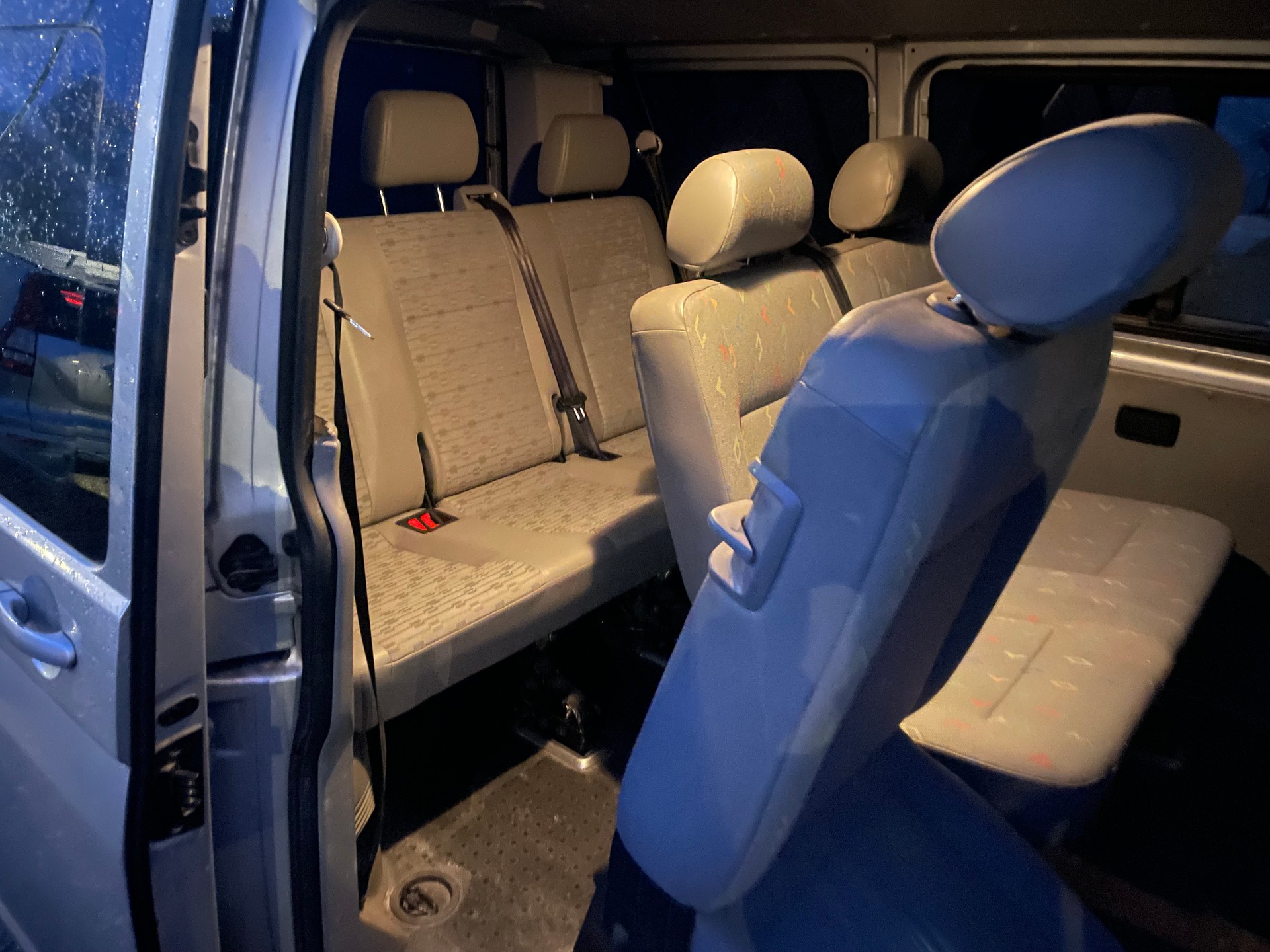 VW T5 -9 Plätze 2.5TDI PD 4M --image-5