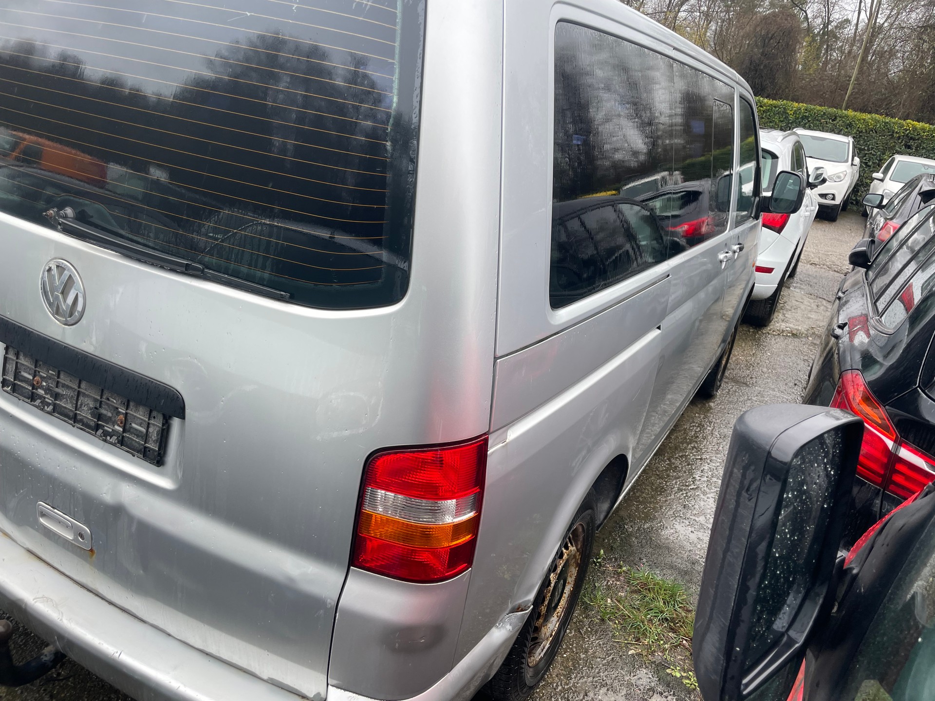 VW T5 -9 Plätze 2.5TDI PD 4M --image-2
