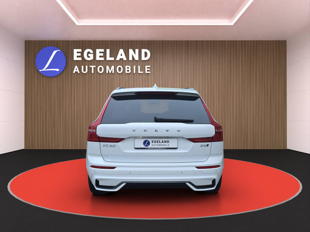VOLVO XC60 2.0 B5 MH Ultra Dark AWD-image-5