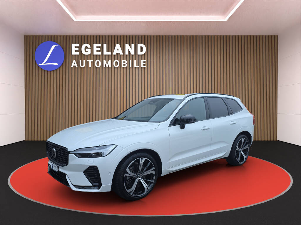 VOLVO XC60 2.0 B5 MH Ultra Dark AWD-image-0