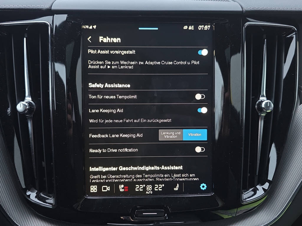 VOLVO XC60 2.0 B5 MH Ultra Dark AWD-image-23