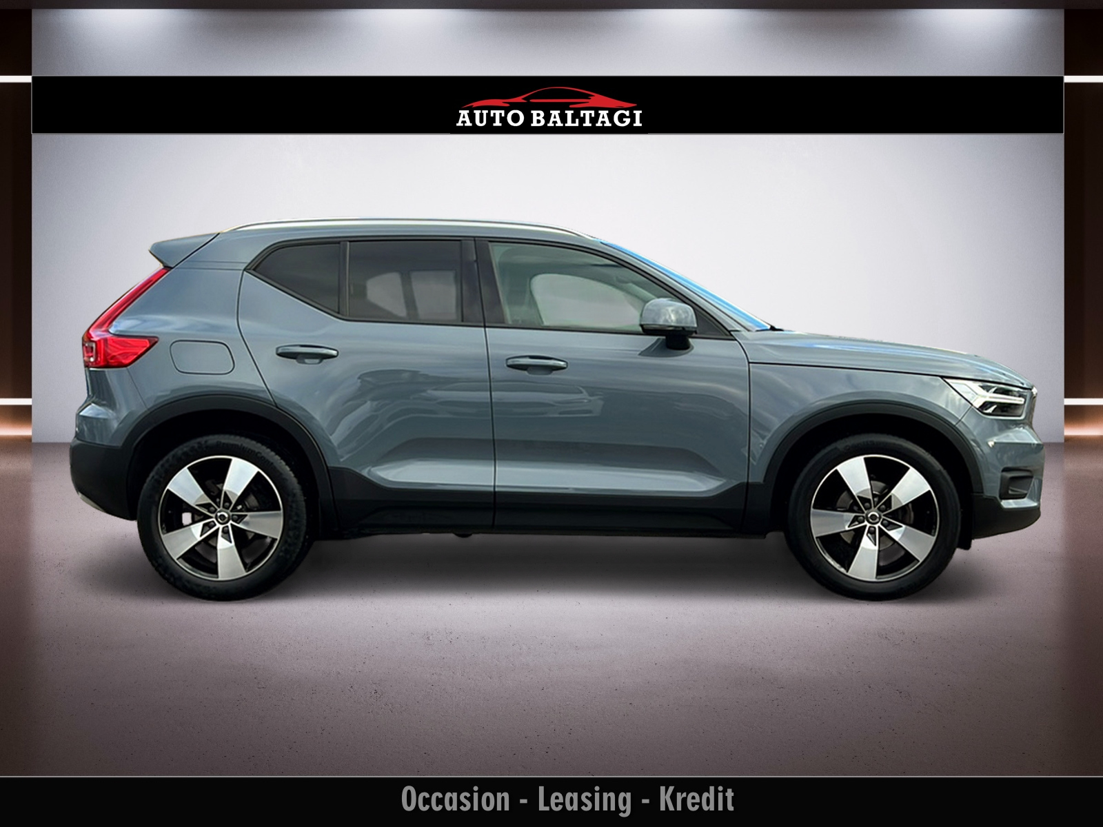 VOLVO XC40 T3 Momentum Geartronic-image-5