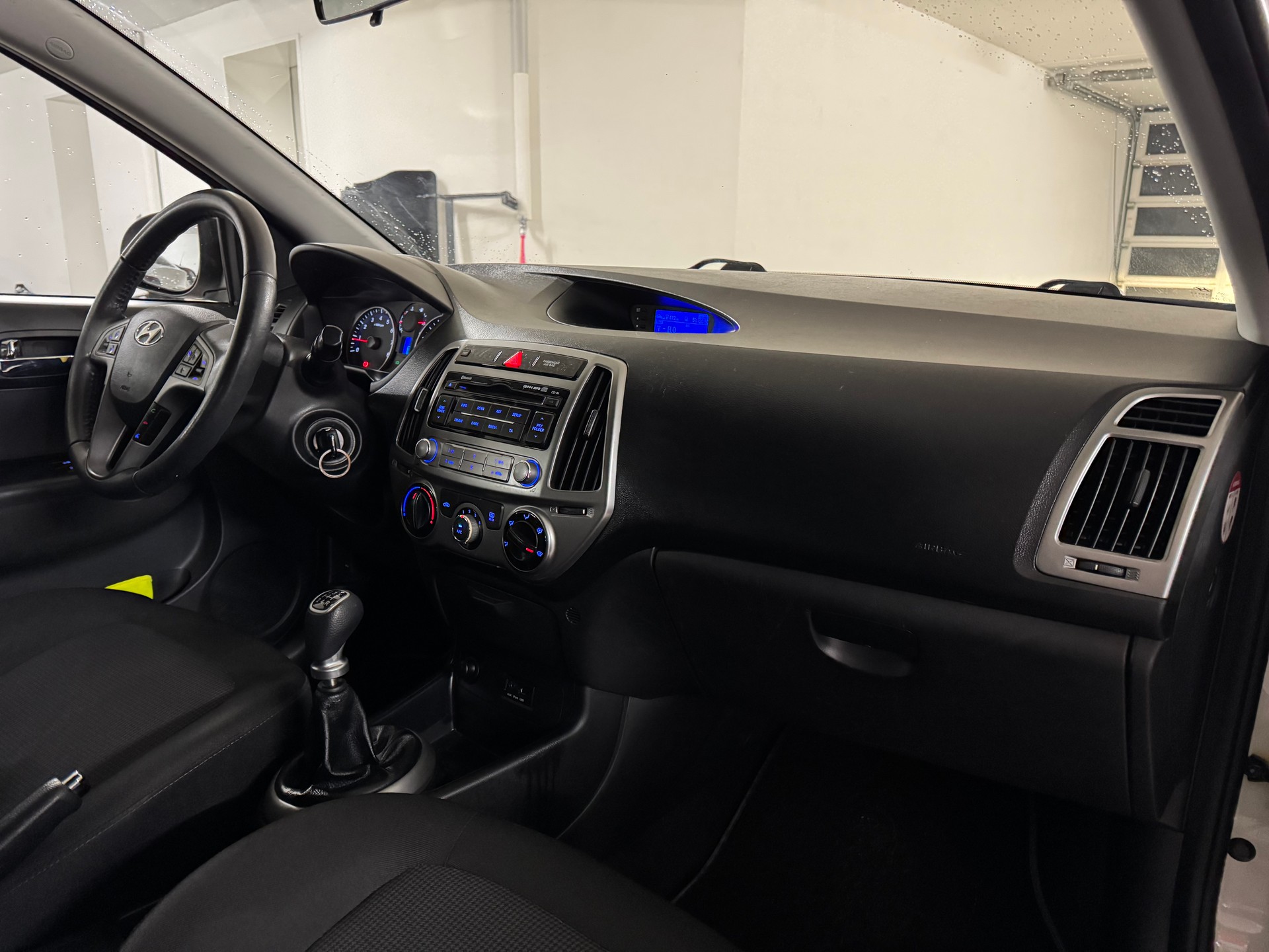 HYUNDAI i20 1.2 Comfort BlueDrive-image-12