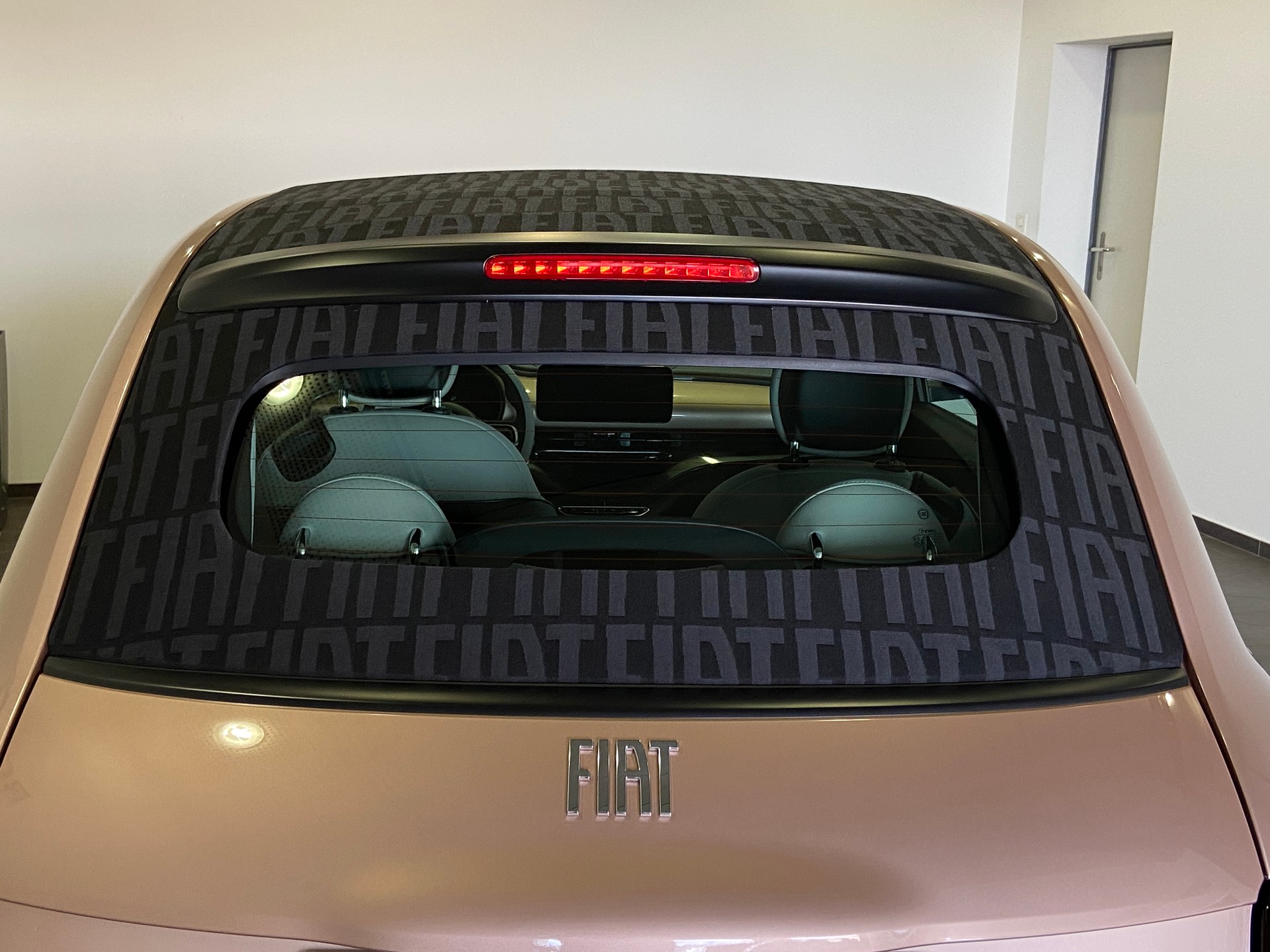 FIAT 500 C electric 87 kW La Prima-image-5