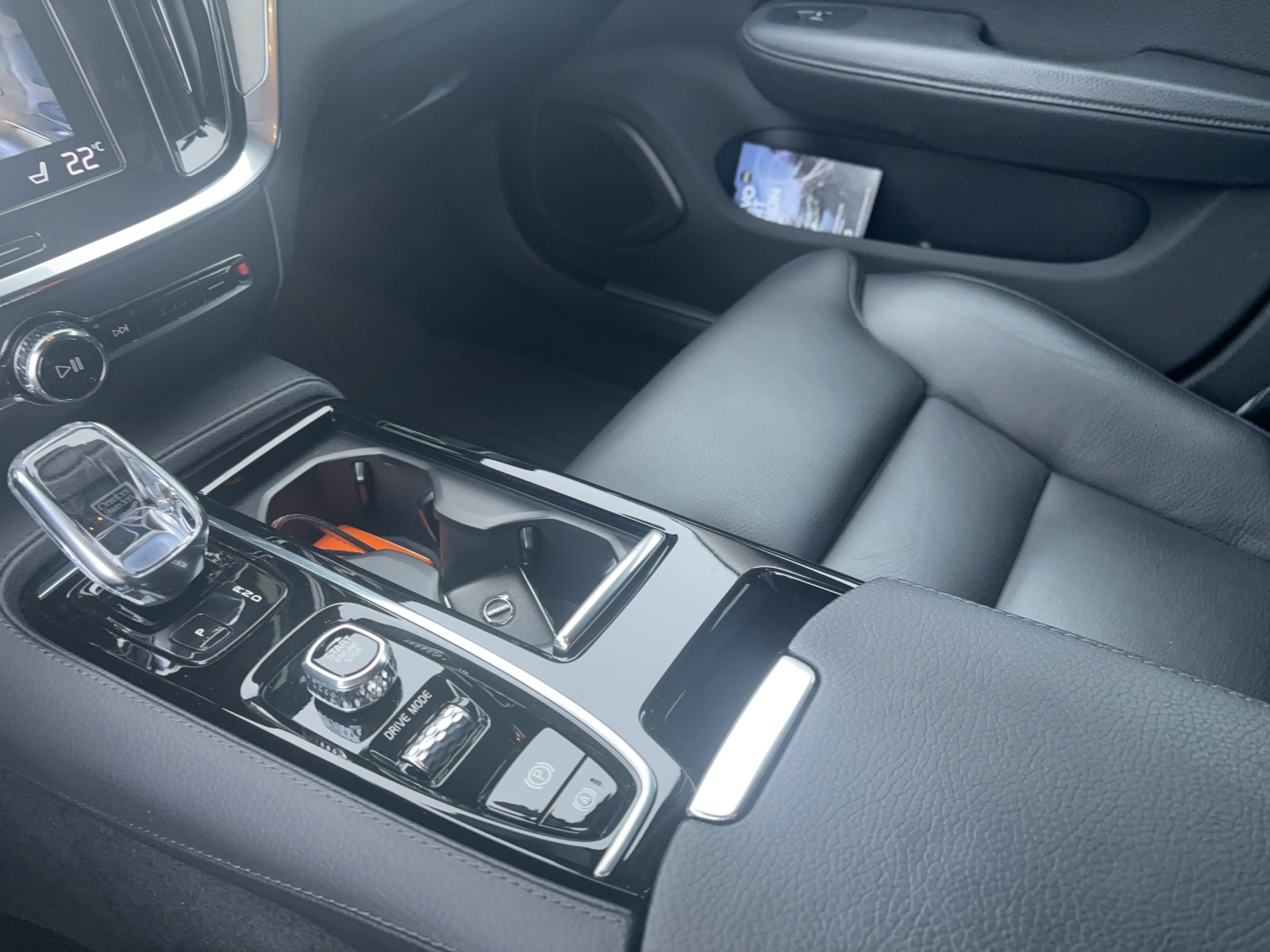 VOLVO V60 2.0 T6 TE Inscription eAWD-image-11