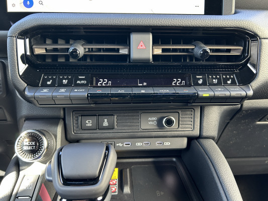 TOYOTA LandCruiser 2.8 48V Inv.-image-12