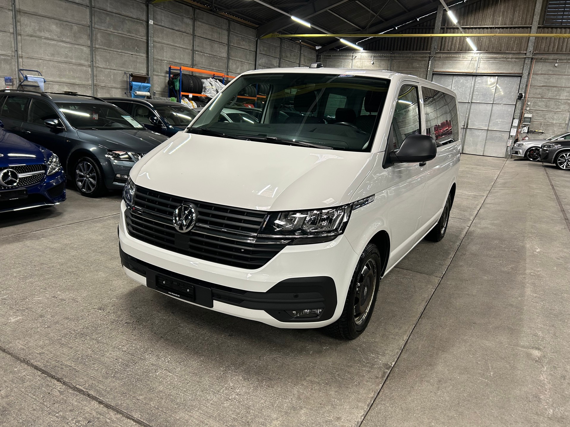 VW T6.1 Multivan 2.0 TDI Trendline Liberty 4Motion DSG-image-7