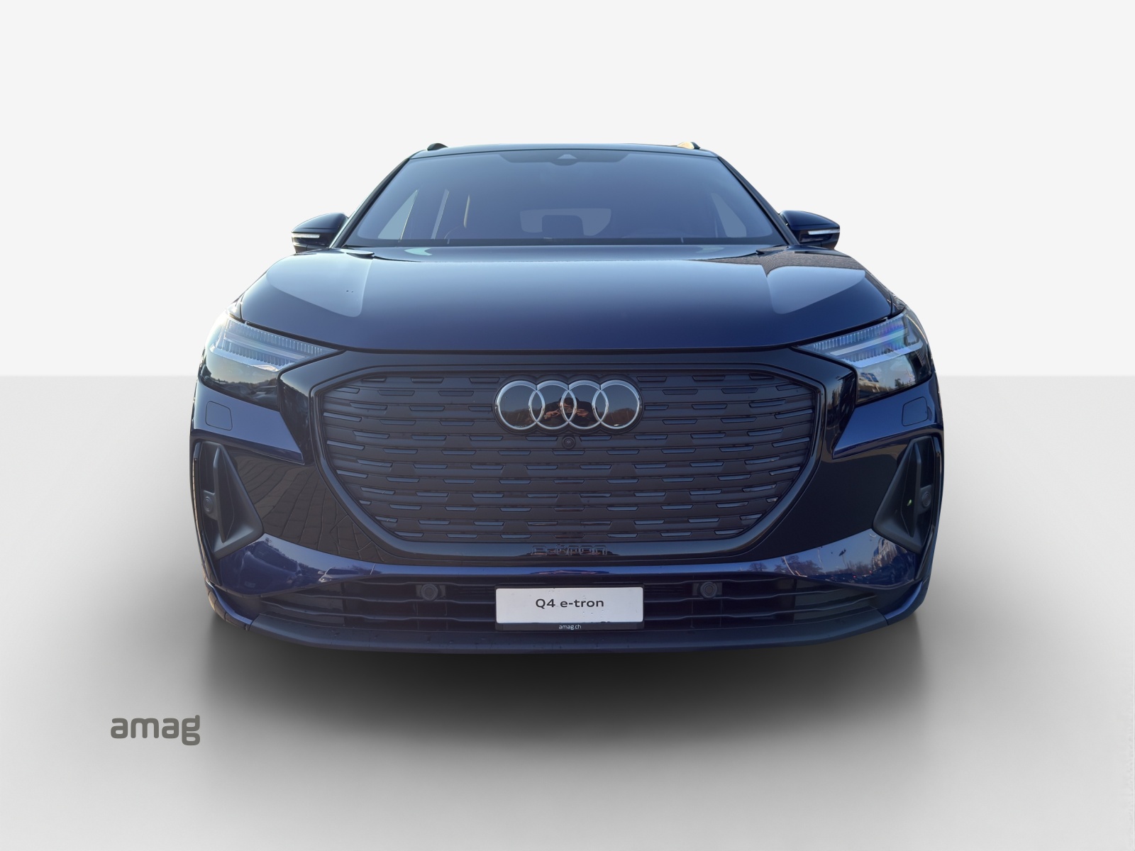 AUDI Q4 e-tron 45 Attraction quattro-image-6