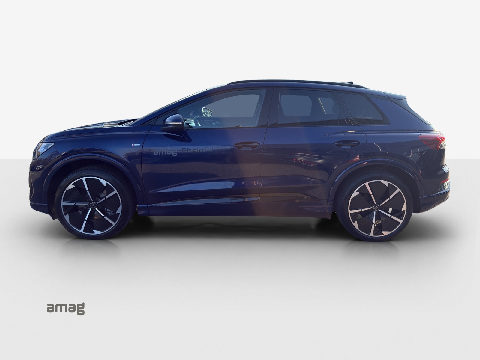 AUDI Q4 e-tron 45 Attraction quattro-image-1