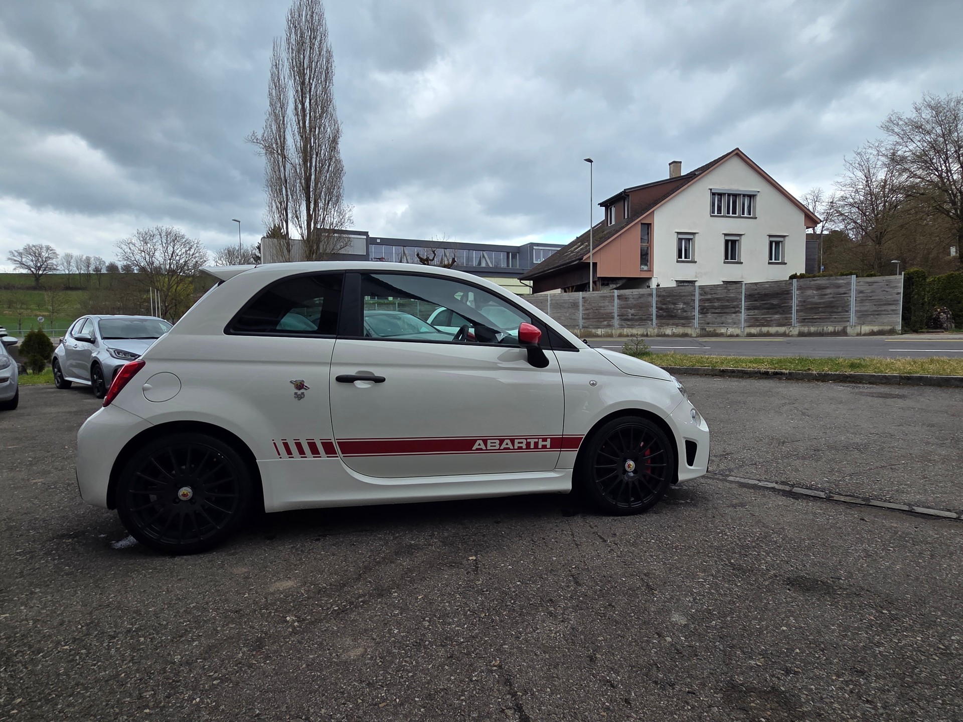 FIAT 595 1.4 16V Turbo Abarth Competizione Dualogic-image-1