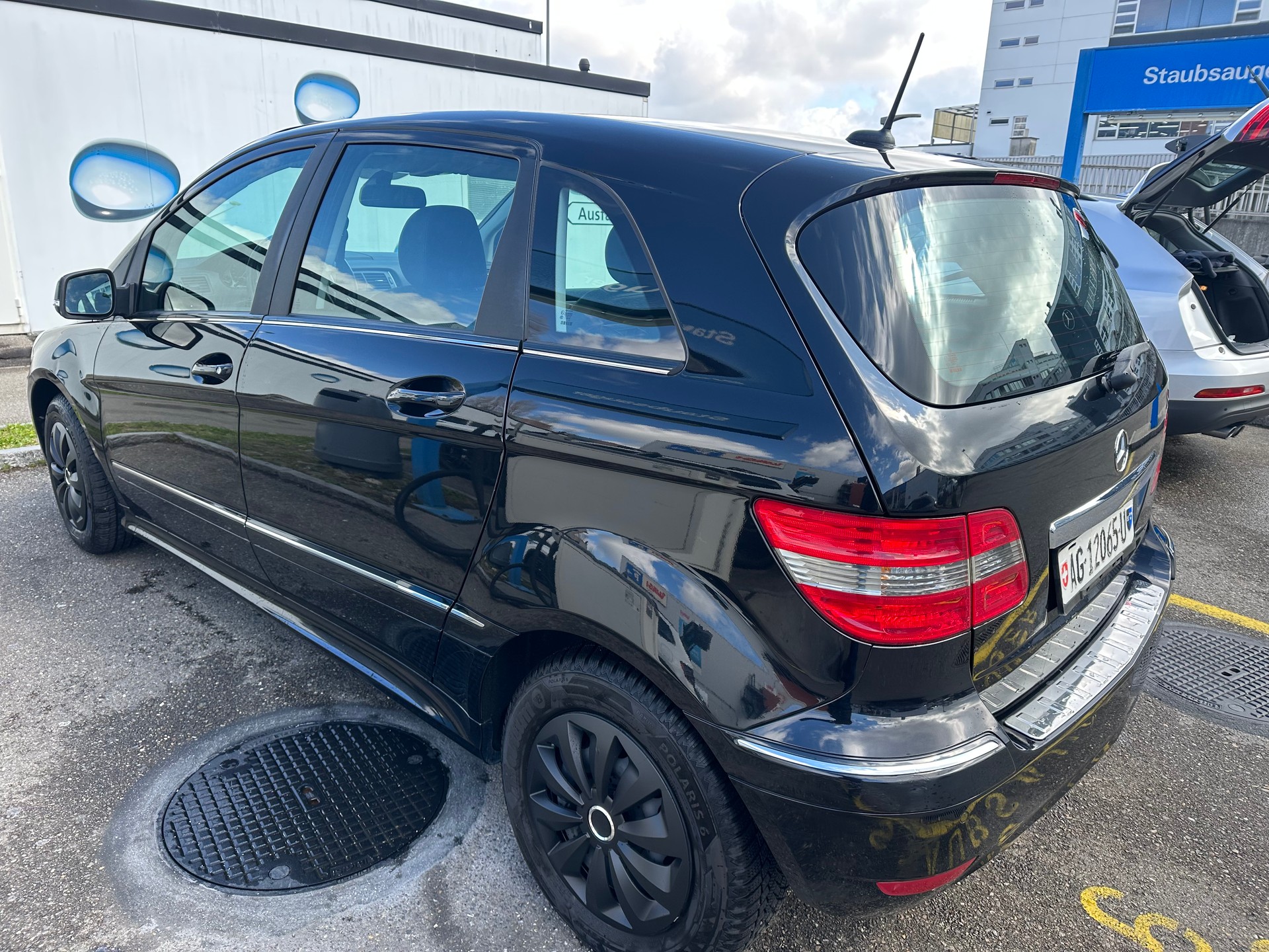 MERCEDES-BENZ B 180 Compact Star Autotronic-image-3