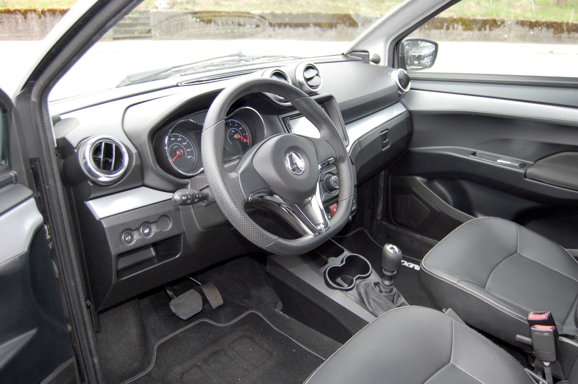 AIXAM E-City S9 Premium-image-12
