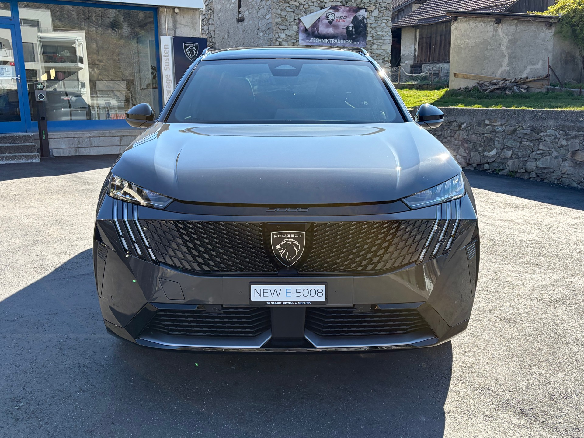 PEUGEOT 5008 210 73kWh GT Exclusive-image-7