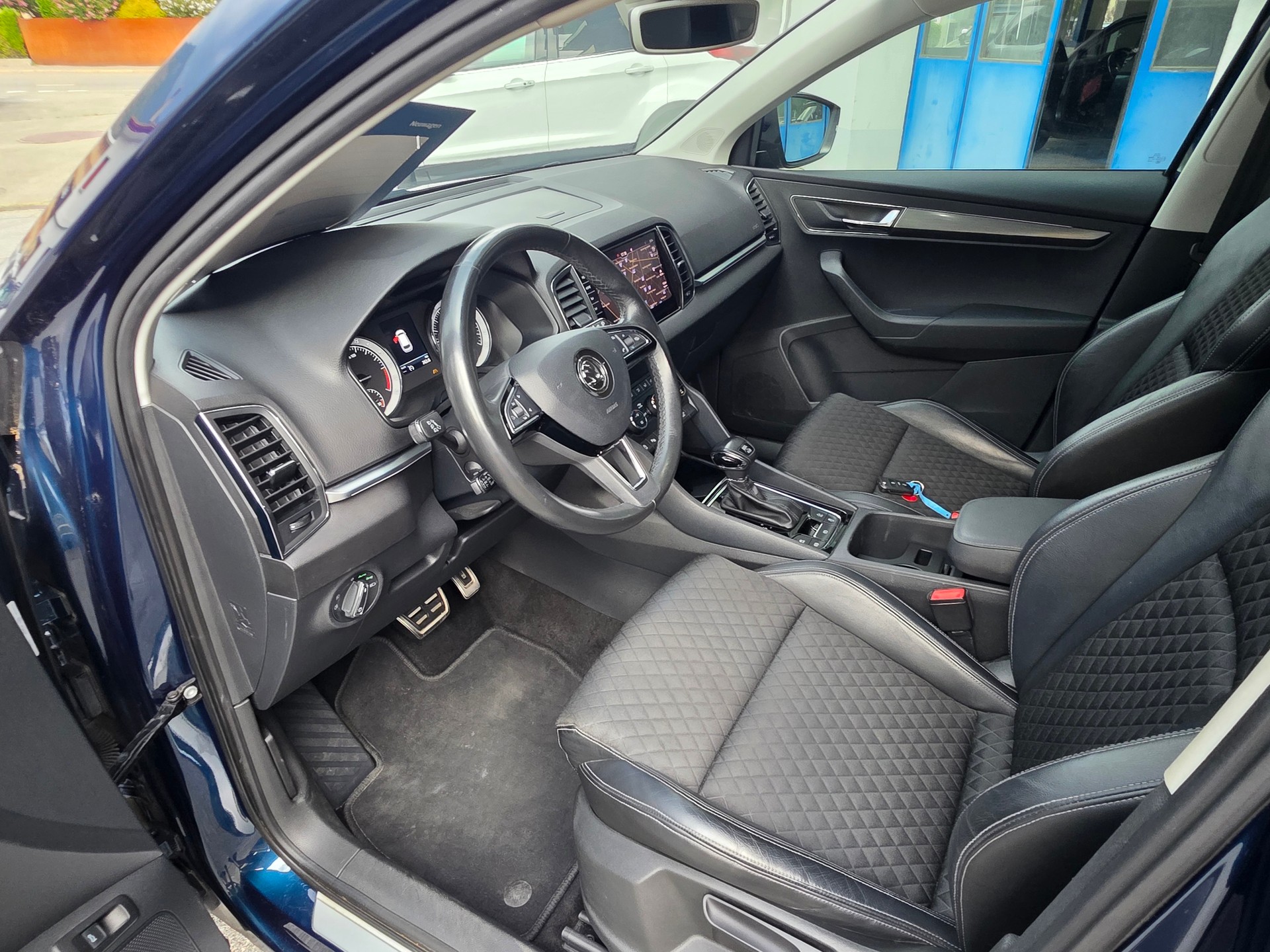 SKODA Karoq 2.0 TDI CR Style 4x4 DSG-image-7