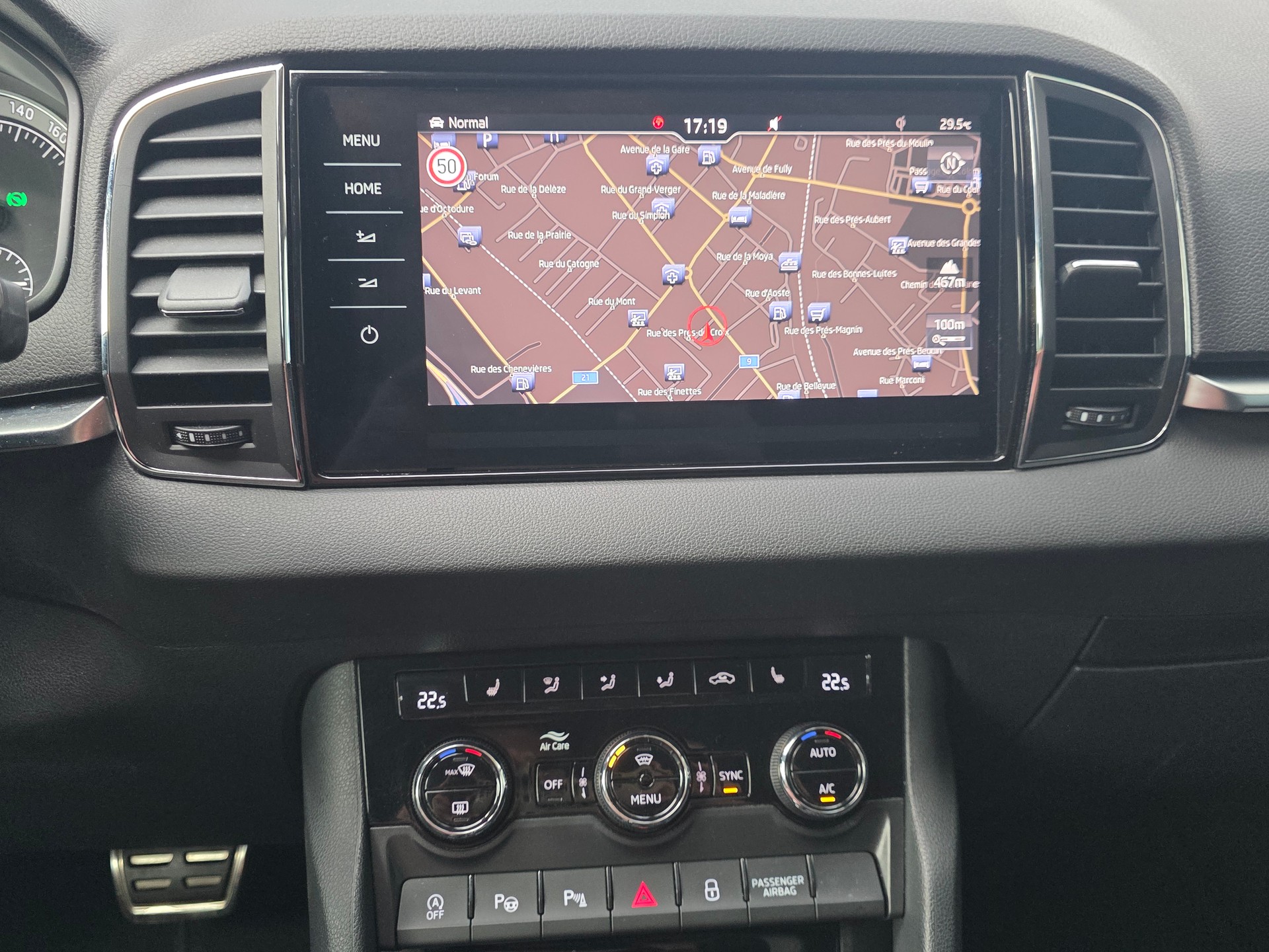 SKODA Karoq 2.0 TDI CR Style 4x4 DSG-image-10
