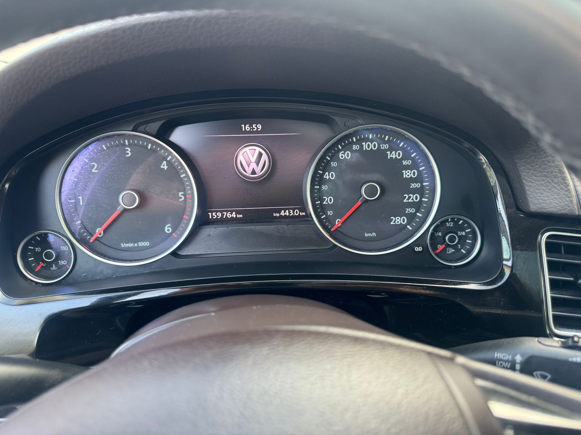 VW Touareg 3.0 TDI BlueMotion Technology Tiptronic-image-21