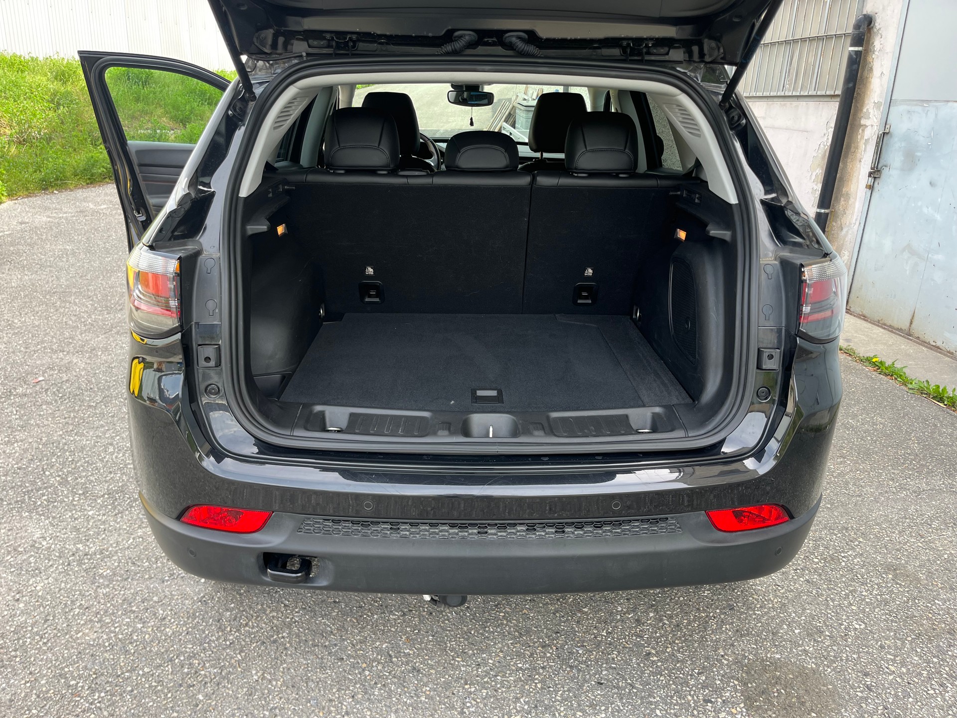 JEEP Compass 1.3 T PHEV Trailhawk AWD-image-9